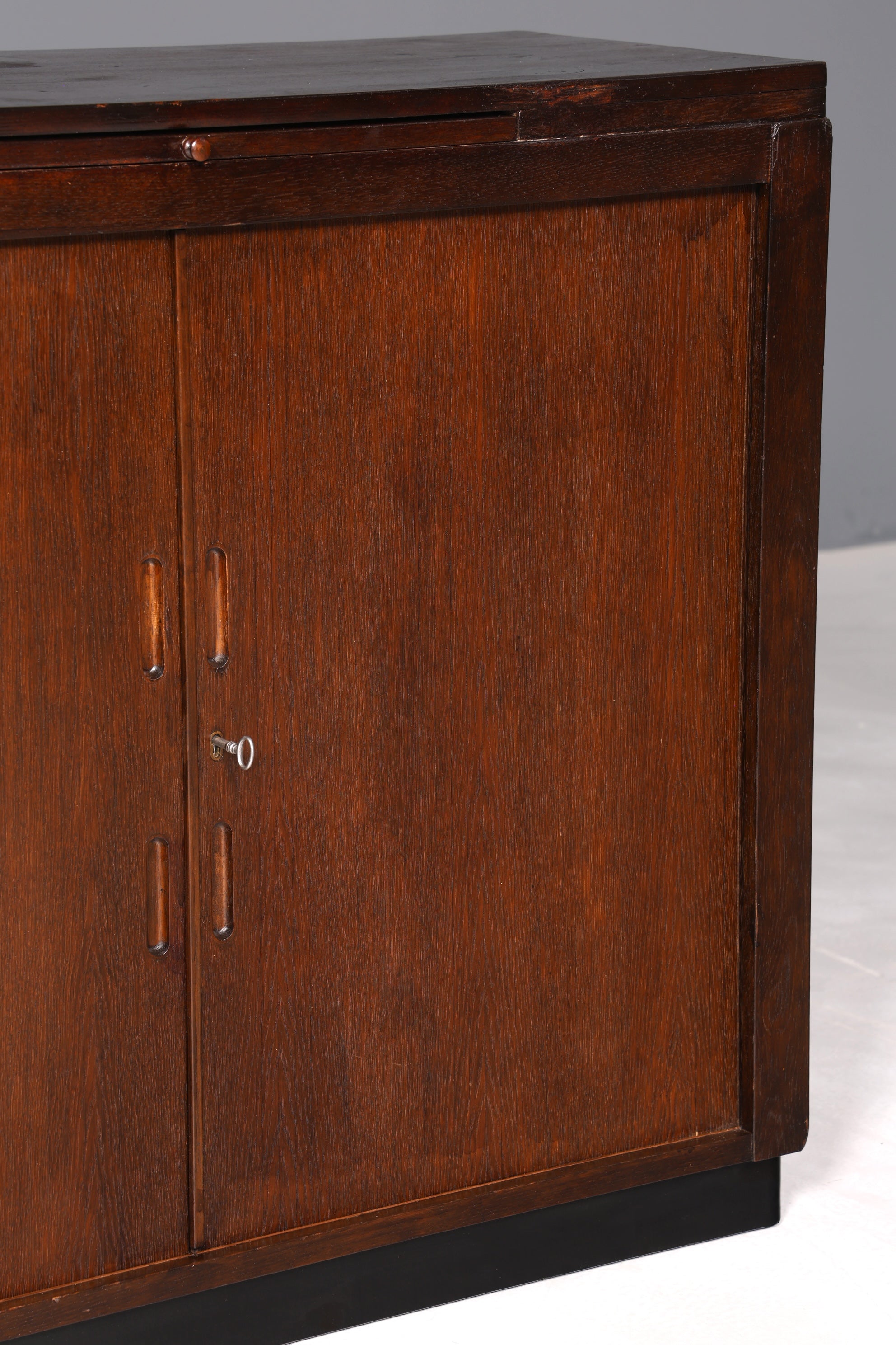 F897 Finish cm Schlichter Mid Century Rollladenschrank Bauhaus Apothekerschrank Art Deco Büro Aktenschrank