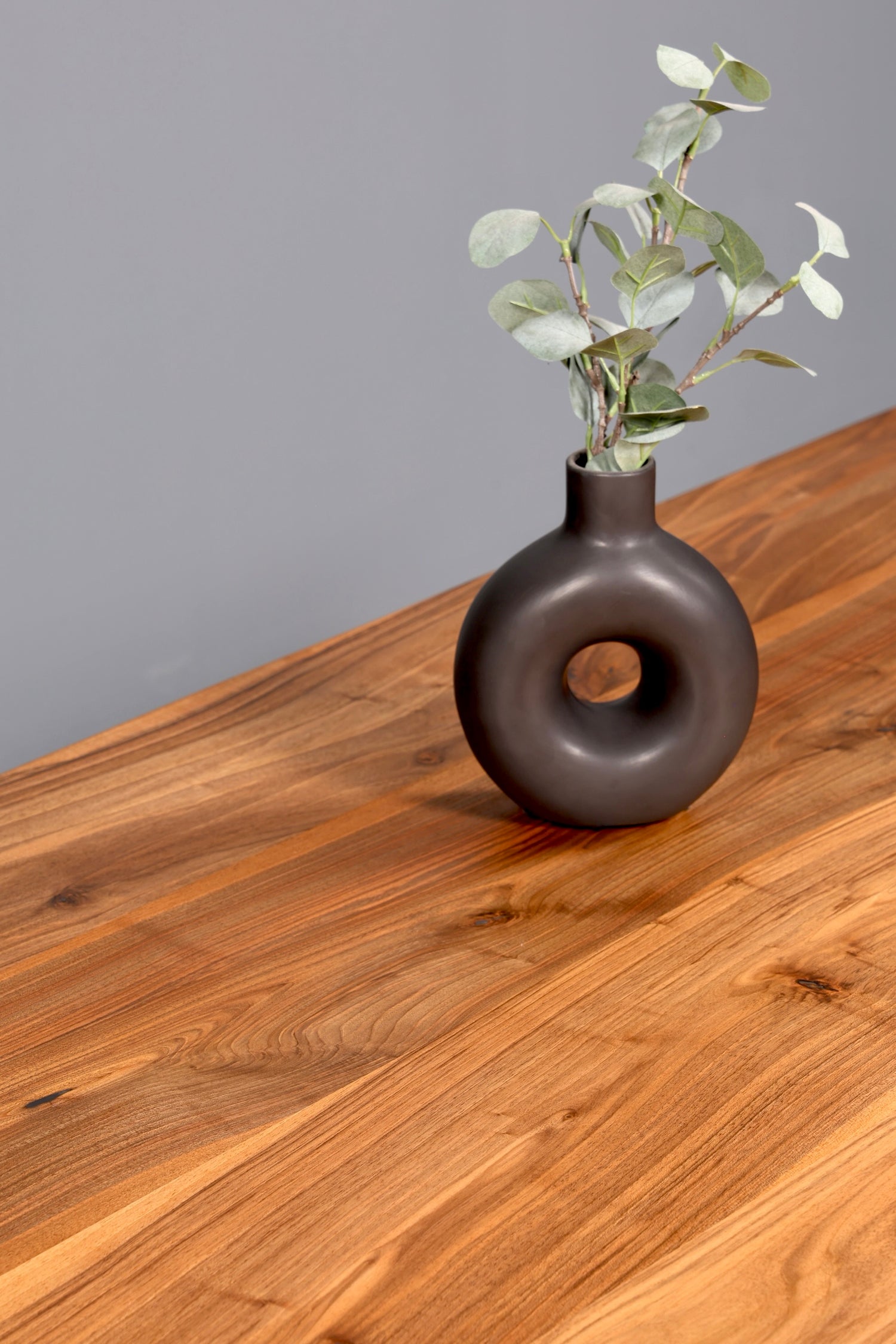 Wunderschöner Nussbaum Tisch 240cm-95cm Esszimmer Tisch Baumkanten Platte massiv Holz Küchentisch