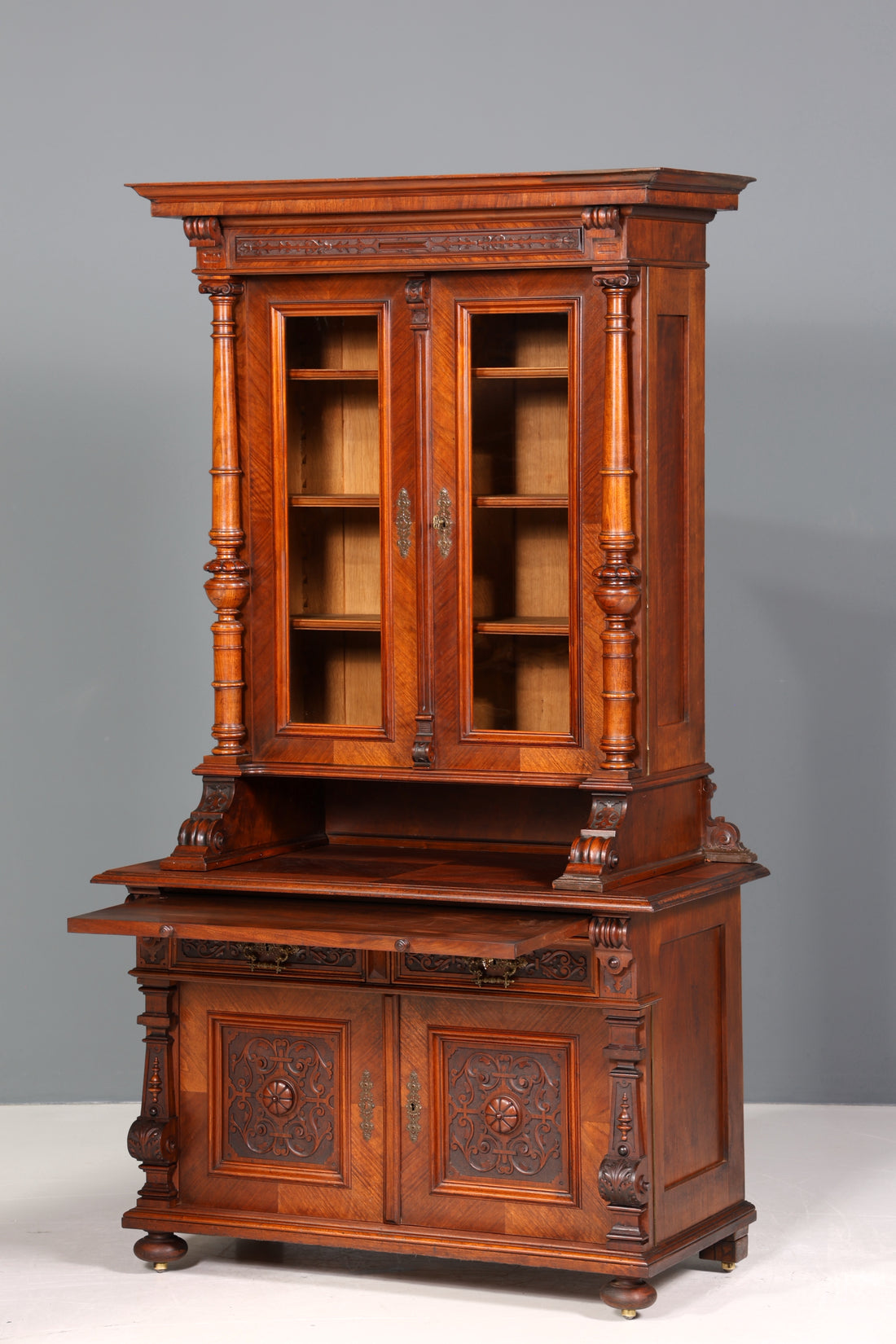 Edler Gründerzeit Vitrine Schrank Antik Nussbaum Regal Jugendstil Vitrinenschrank Geschirrschrank um 1880