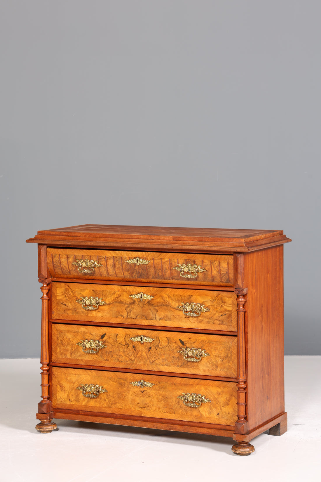 Wunderschöne Gründerzeit Kommode Louis Philippe Nussbaum Schubladen Kommode Sideboard um 1880