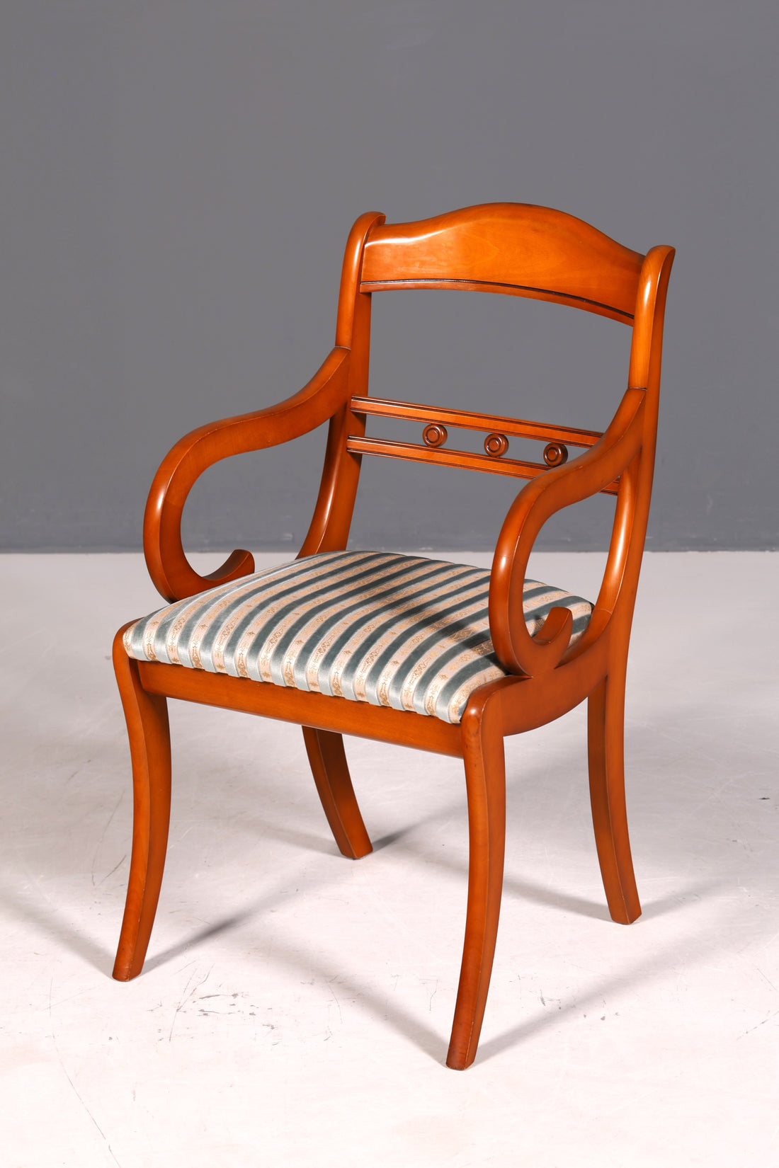 Wunderschöner Englischer Stuhl Armlehnstuhl Eibe Antik Sekretär Stuhl UK Polsterstuhl