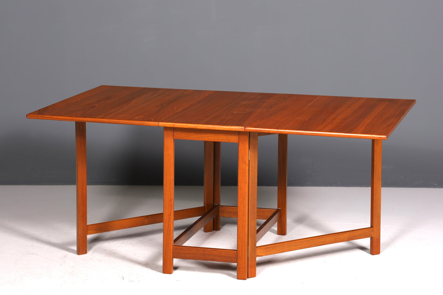 Traumhafter Mid Century Esstisch ausziehbarer Danish Design Teak Holz Tisch von Brdr. Furbo Küchentisch