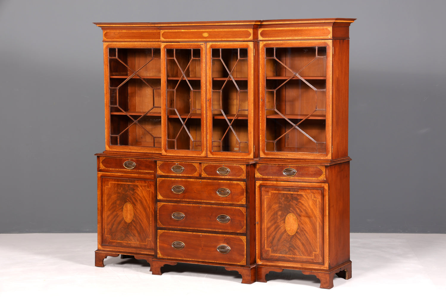 Wunderschöne Englische Vitrine Bibliothek Bücherschrank UK Buffet Schrank 60s Jahre