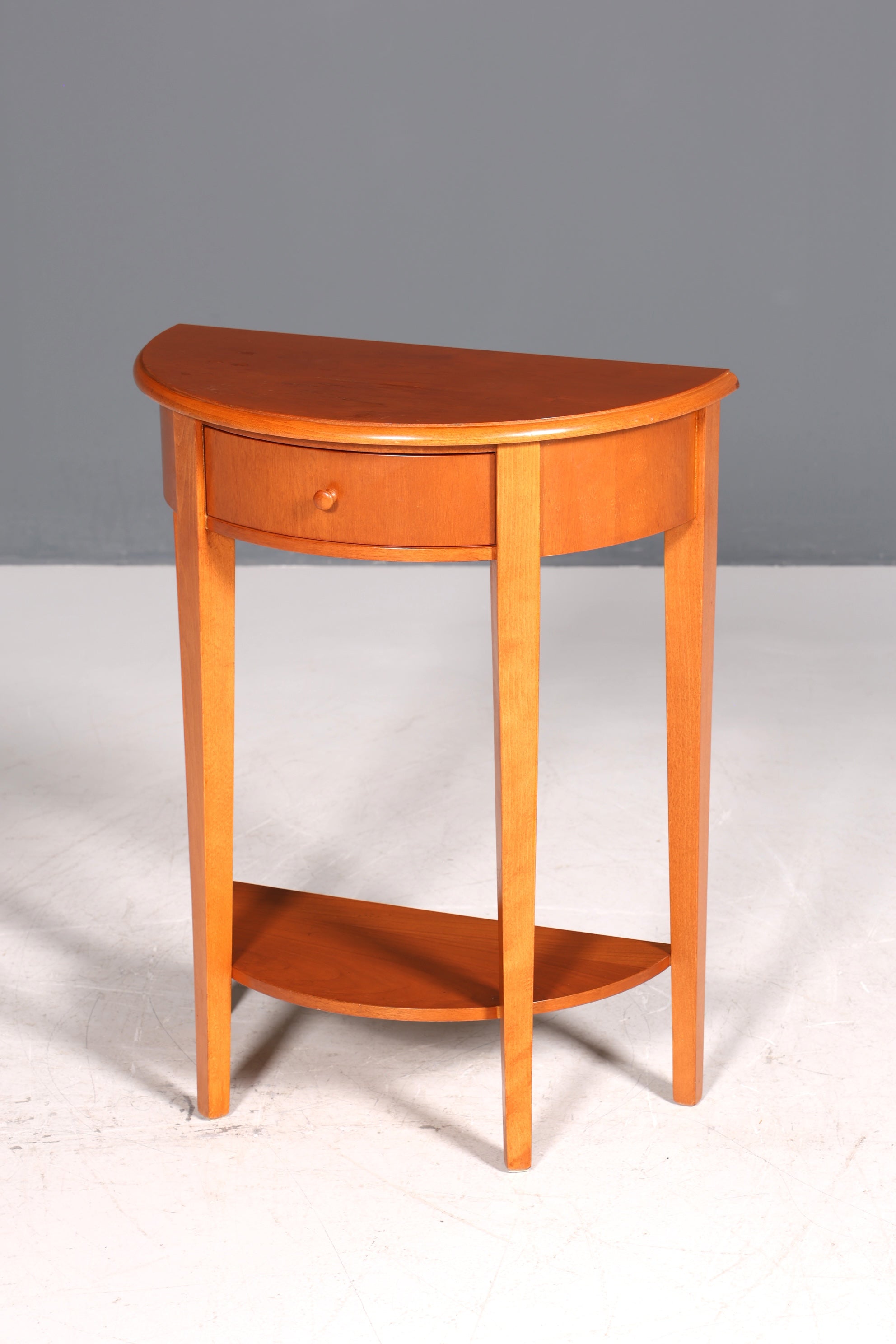 Traumhafter Beistelltisch im Antik Stil Tisch Biedermeier Selva Stil Ablagetisch