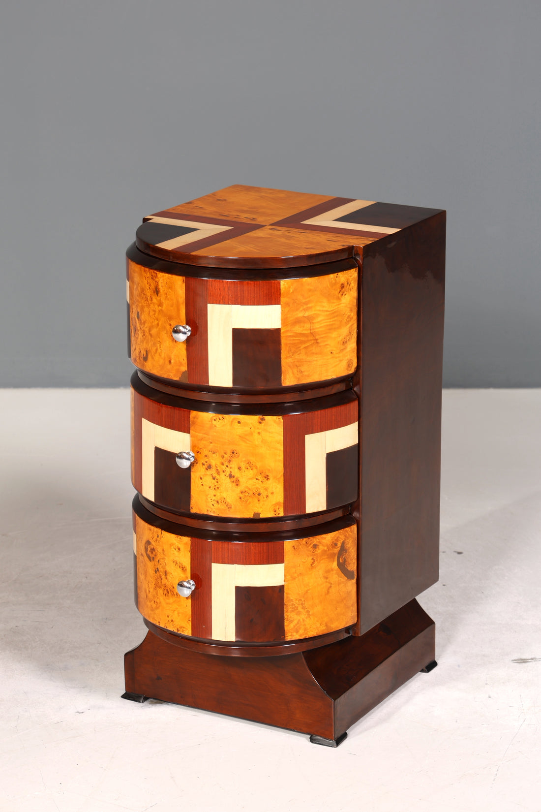 Beautiful Art Deco style chest of drawers side table modern cult chest of drawers