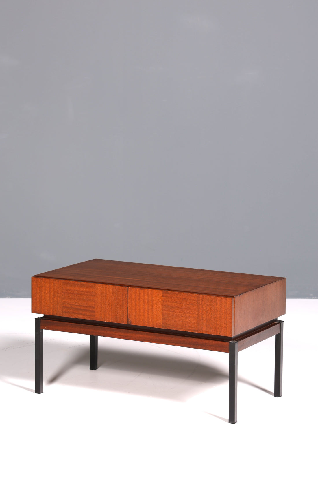 Wunderschöne Mid Century Kommode Vintage TV Sideboard 60s Schrank Flurkommode 2 von 2