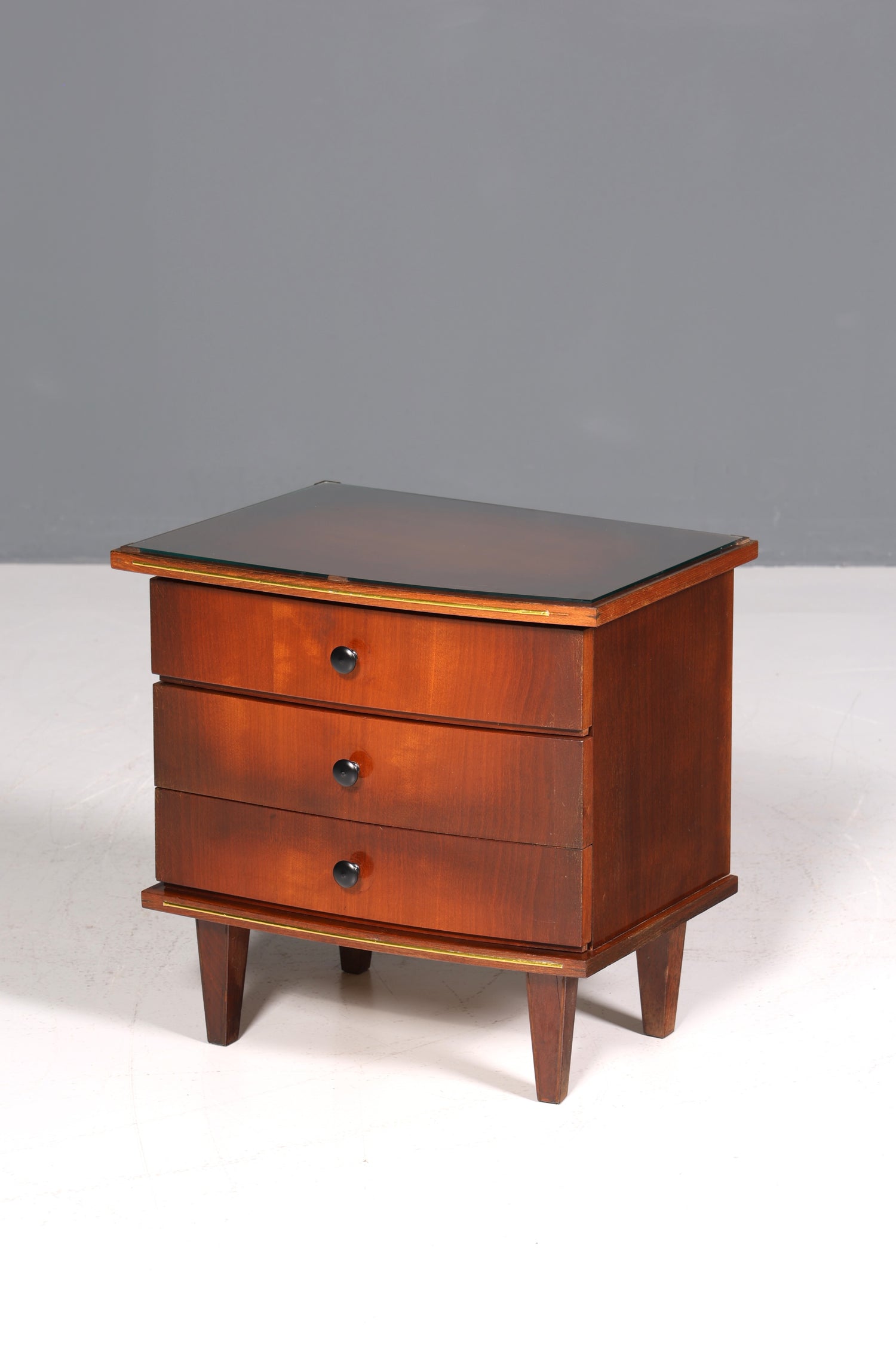 Wunderschöne Mid Century Kommode Vintage Nachttisch 60s Schubladenkommode 1 von 2