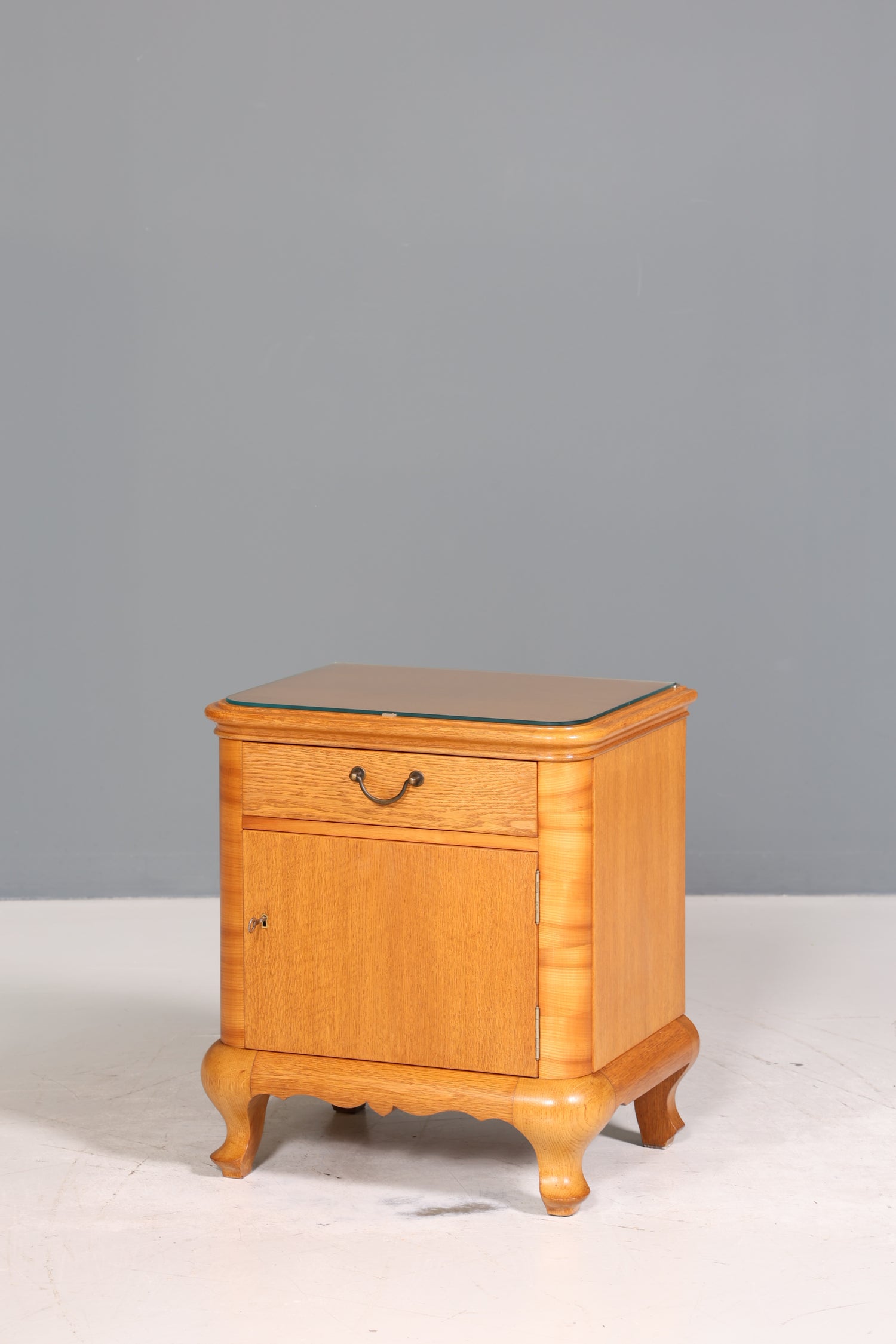 Traumhafte Mid Century Kommode Vintage Nachttisch 60s Schrank Nachtschrank 2 von 2