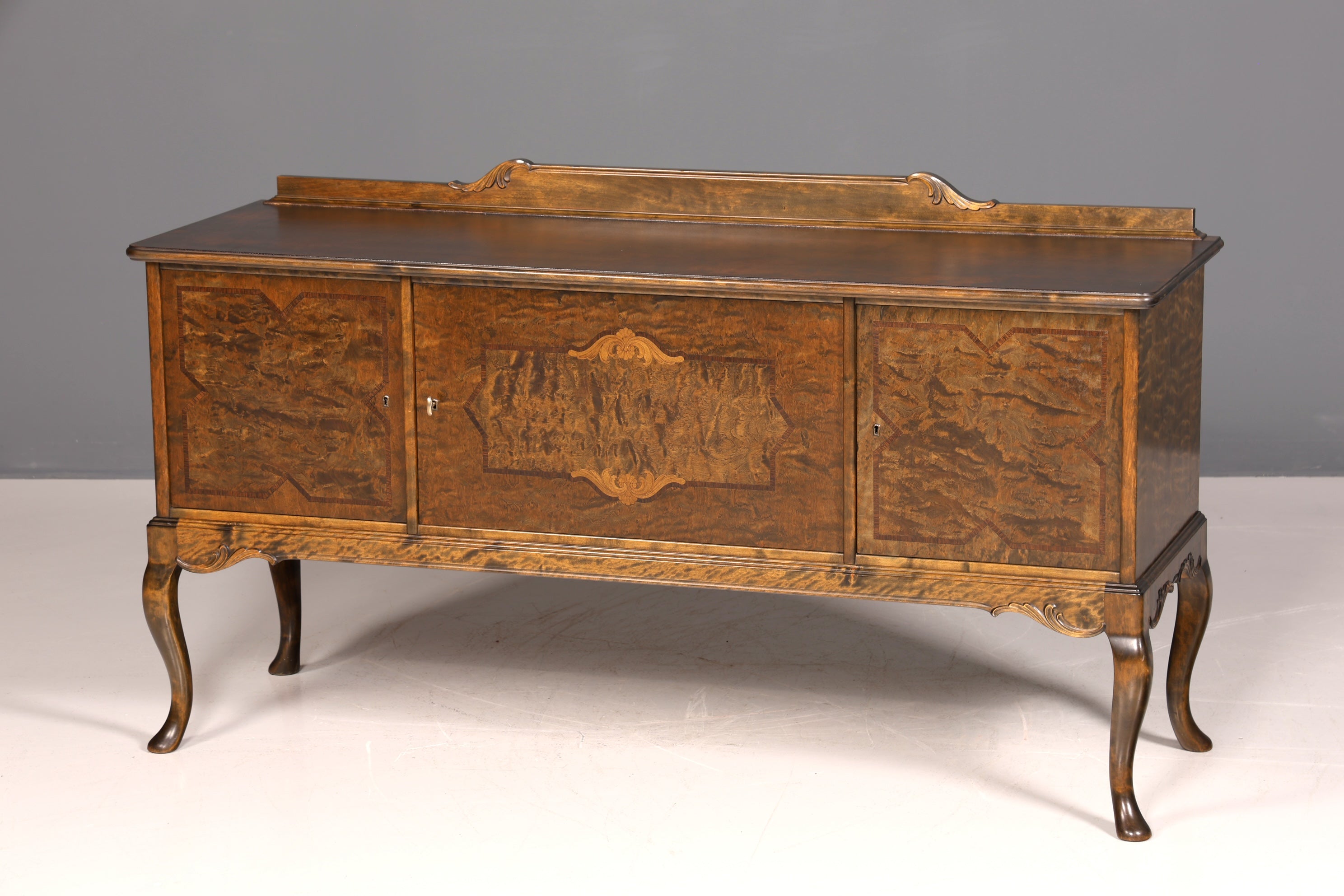 Traumhaftes Chippendale Sideboard Barock Stil Schrank Antik 50s 60s TV Kommode