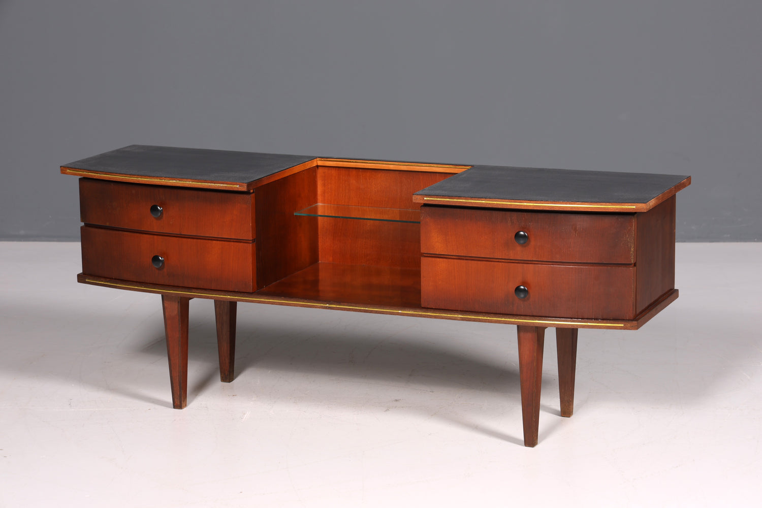 Wunderschönes Mid Century Sideboard Vintage TV Kommode Sideboard 60s Schrank Flurkommode