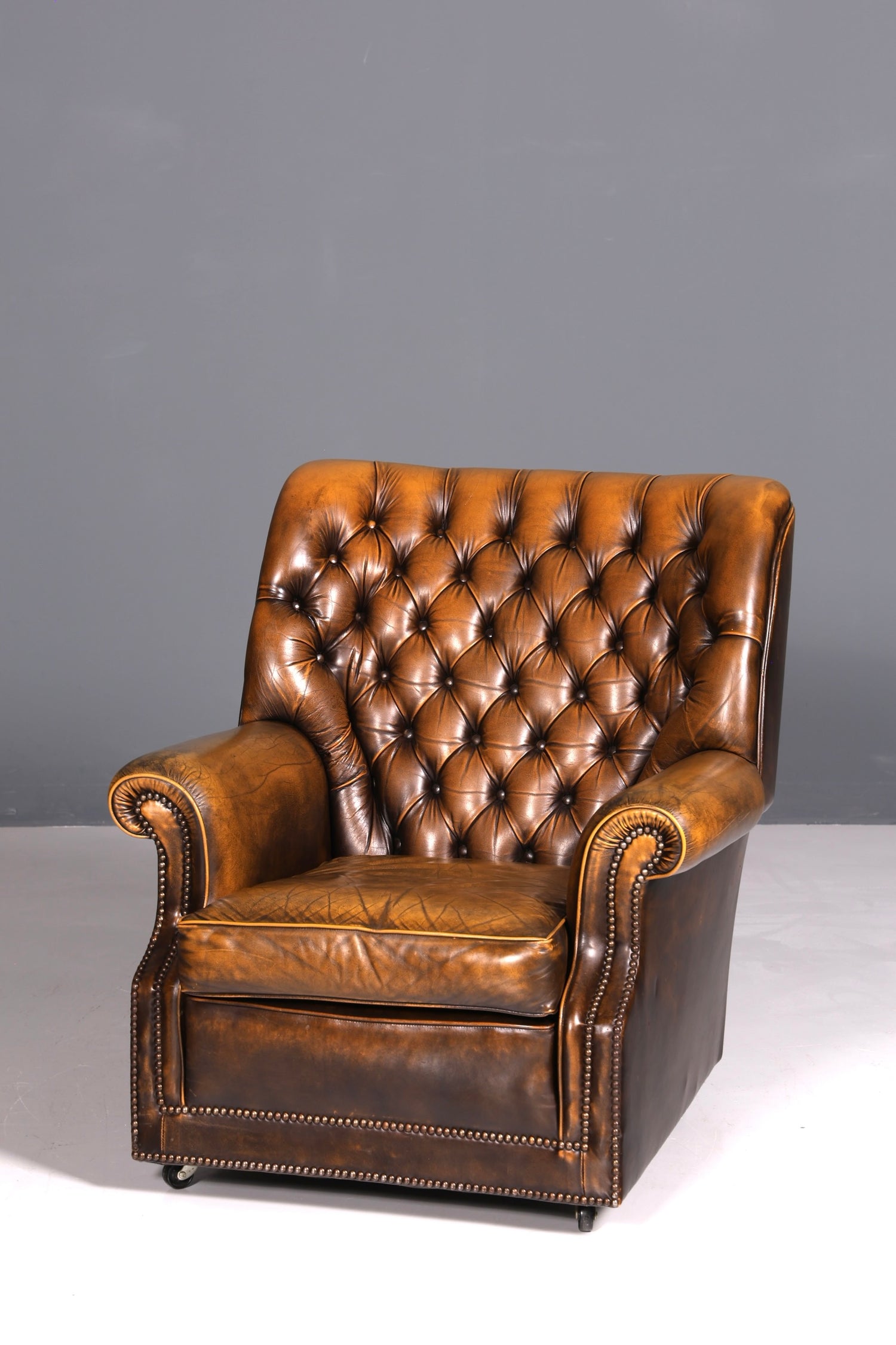 Stilvoller Original Chesterfield Sessel Englischer Armlehnsessel Englisch Herrensessel 2 von 2