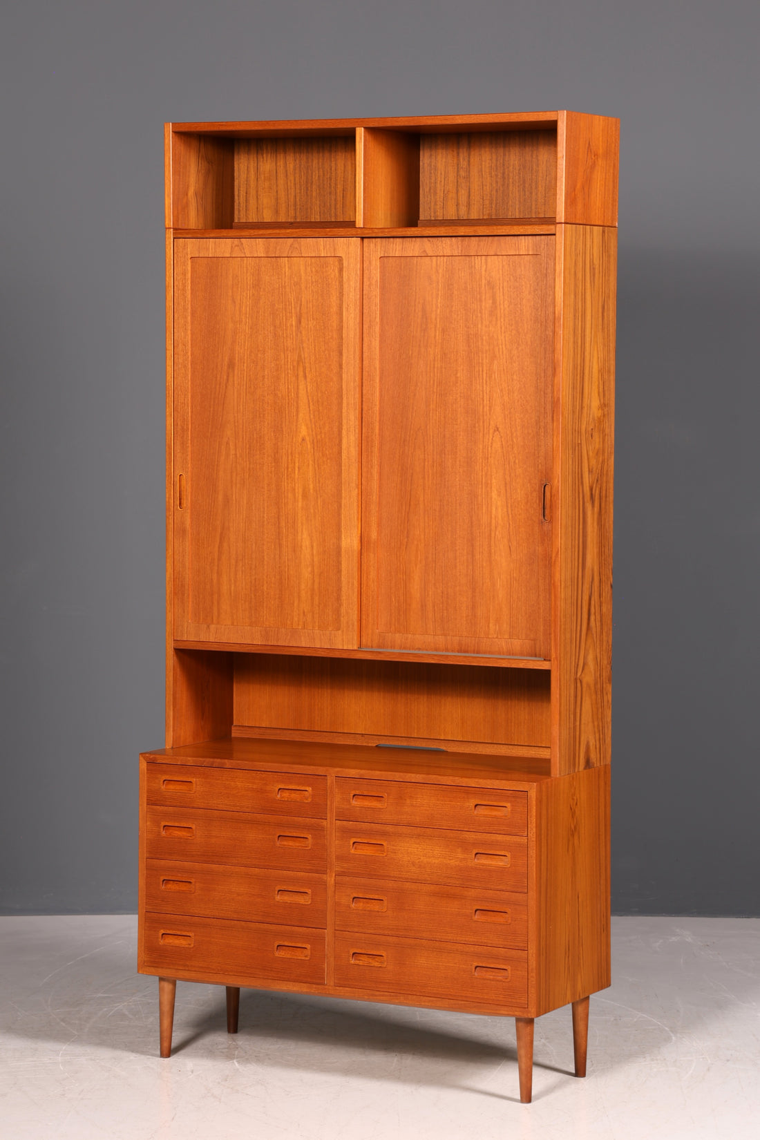 G294 Finish Schlichtes Mid Century Bücherregal Danish Design Schrank Retro Kommode Schiebetür Regal Vintage (Kopie)