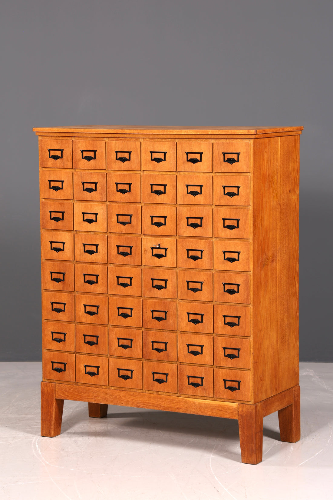 G245 Finish Wunderschöne Mid Century Kommode Vintage Bauhaus Apotheker Schrank Retro Schubladenkommode (Kopie)