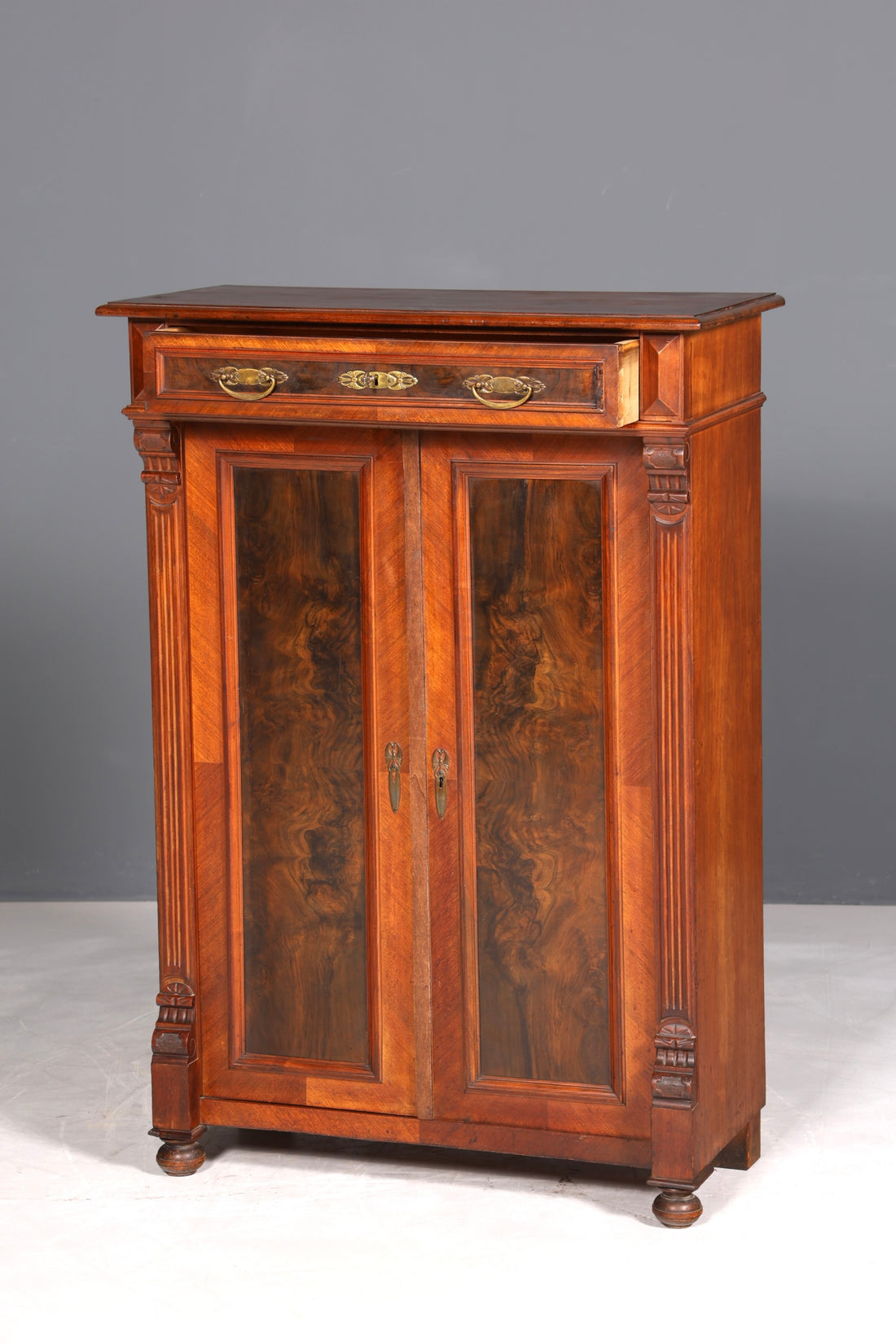 Traumhaftes Gründerzeit Vertiko Jugendstil Schrank Antik Highboard Kommode