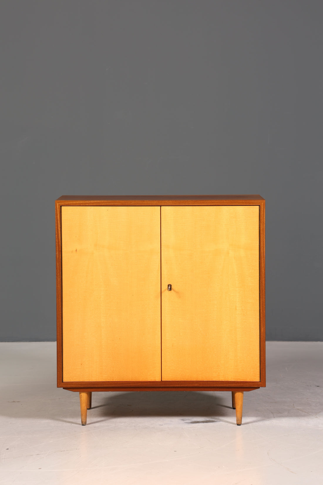 Traumhafter Mid Century Schrank 60er Jahre Bücherregal Aktenschrank Wäscheschrank