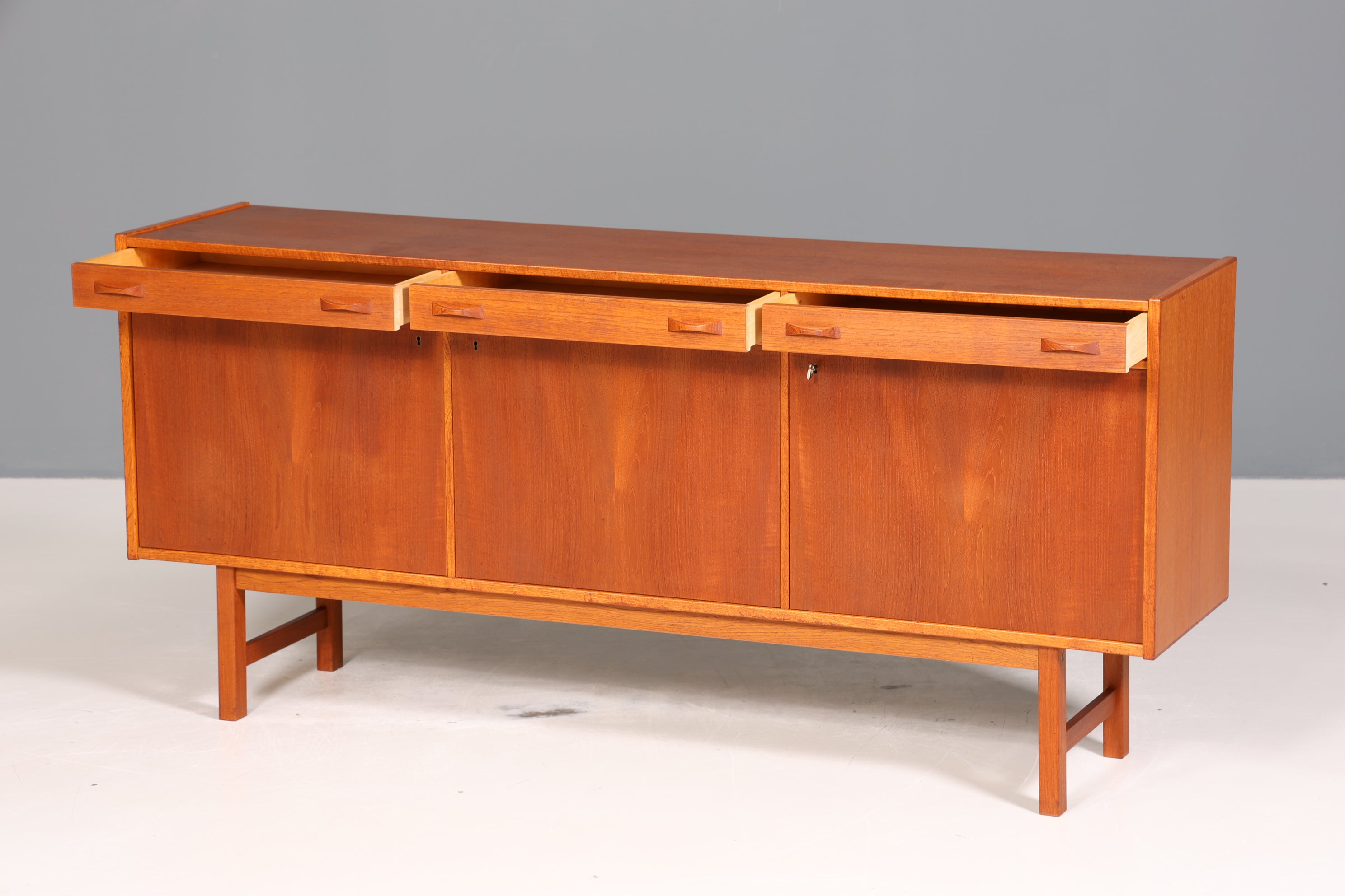 Edles Mid Century Sideboard &quot;Ulferts- Made in Sweden&quot; Teak Holz Schrank Retro Kommode Vintage TV Schrank 60er Jahre