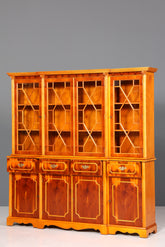 Traumhafte Englische Vitrine Bücherschrank Buffet Antik Stil Englisch Eibe Glasvitrine Bibliothek