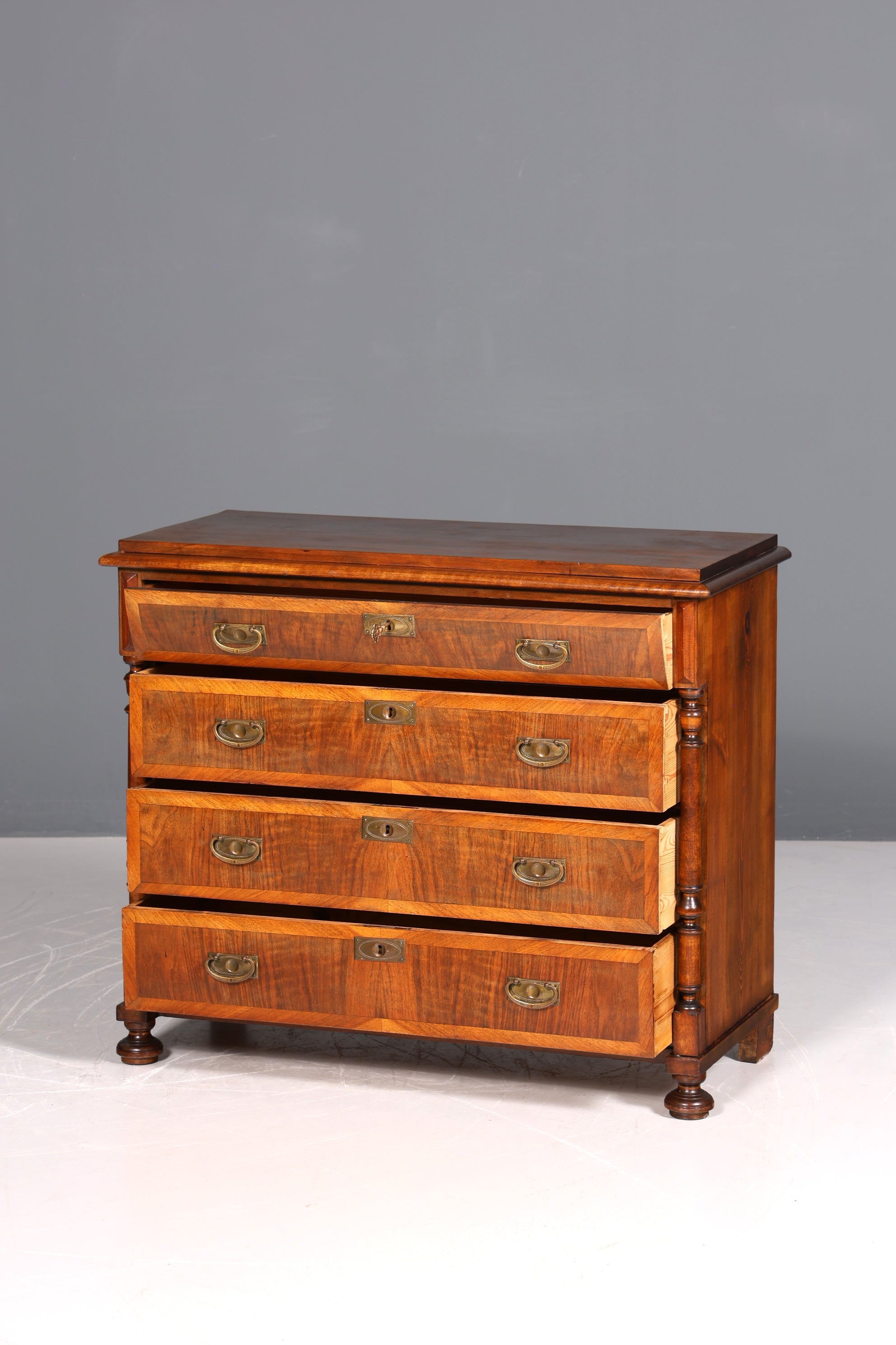 F855 Finish Wunderschöne Gründerzeit Kommode Louis Philippe Nussbaum Schubladen Kommode Sideboard um 1880