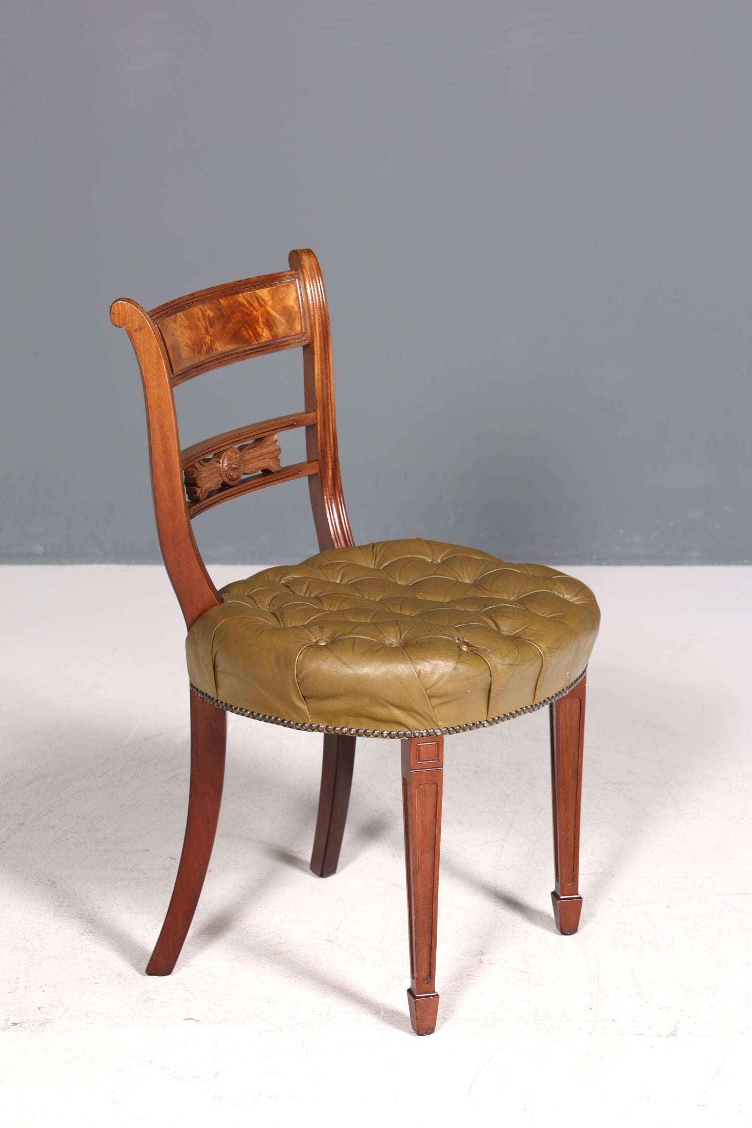 Wunderschöner Chesterfield Stuhl Anno Dom Sekretär Stuhl Englisch echt Leder Küchenstuhl 3 von 4