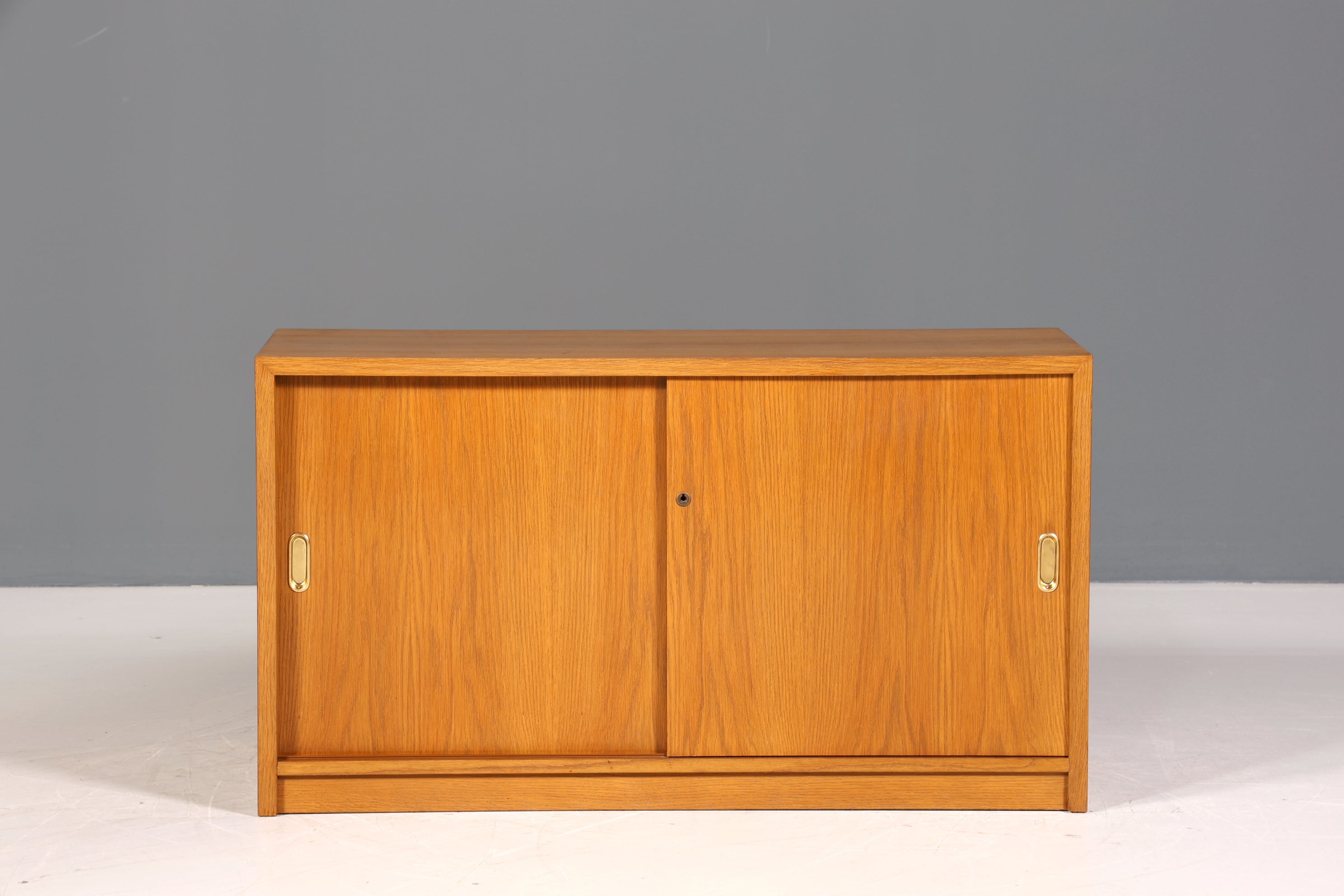 Wunderschöne Mid Century Kommode Vintage Schiebetür WB Schrank 60er Jahre 3 von 4