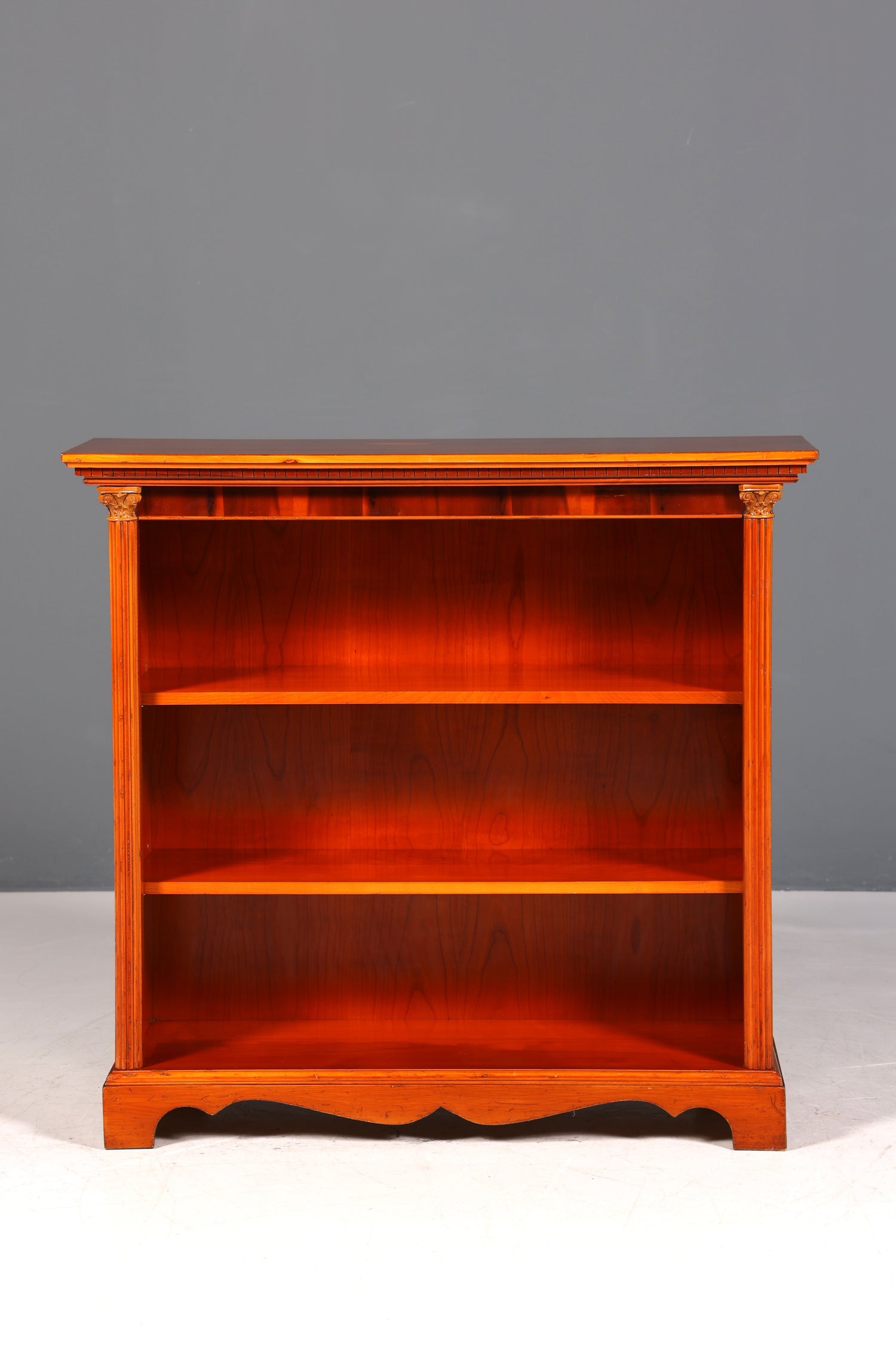 Wunderschönes Englisches Bücherregal Eibe Antik Regal Bookshelf Buchablage 60s