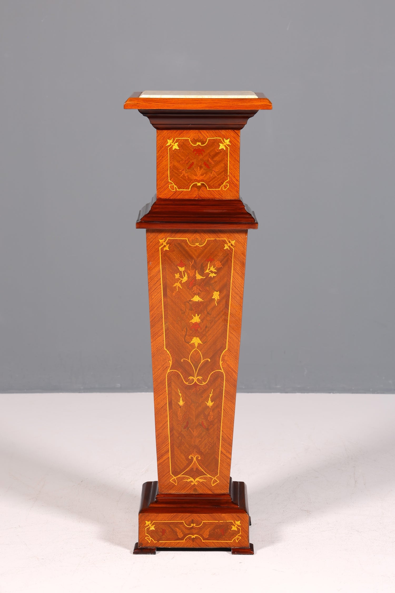 Traumhafte Barock Stil Säule Louis XV Blumensäule Naturstein Marmor Ablage Tisch