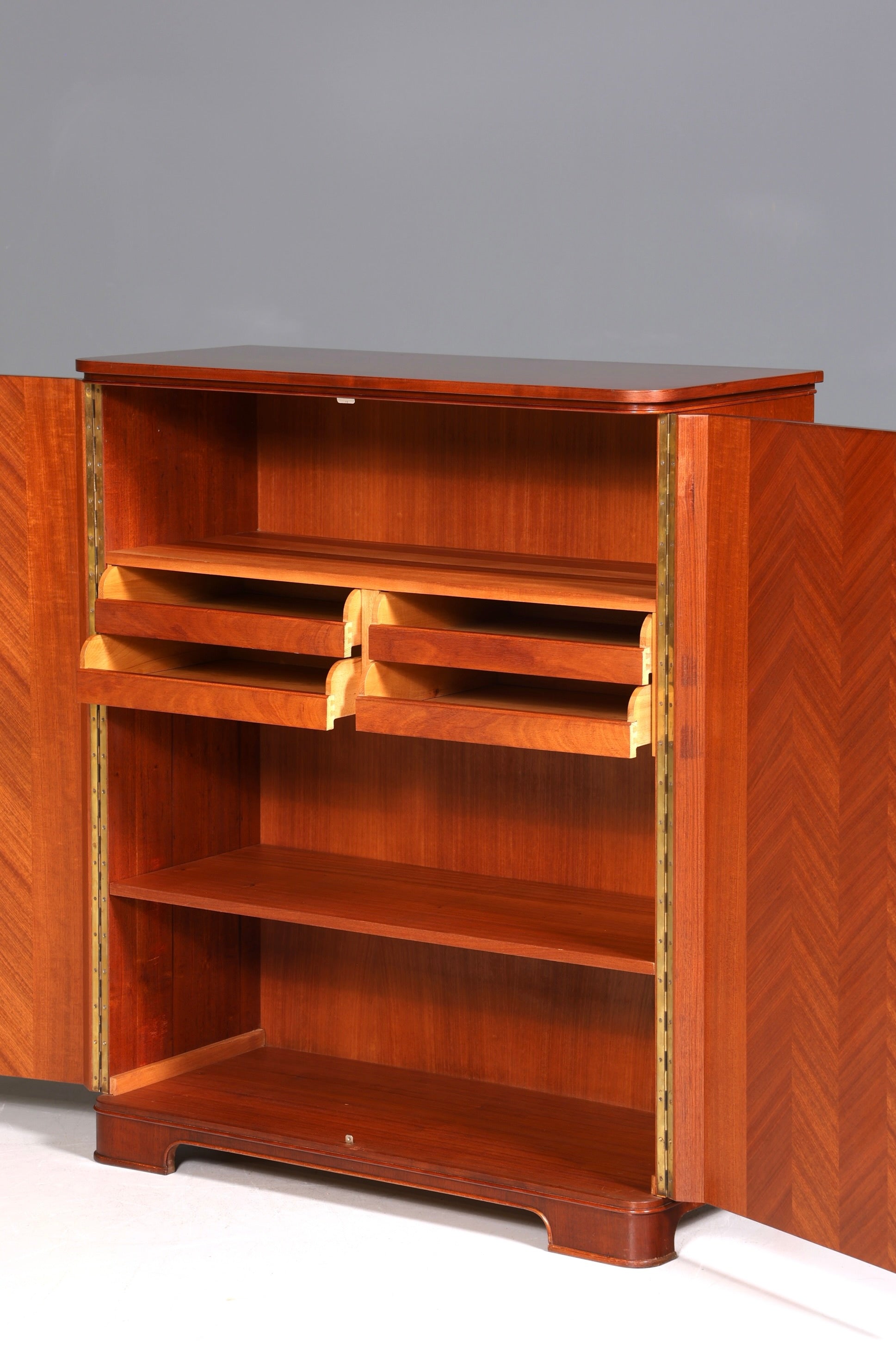 Wunderschöner Mid Century Schrank 60er Jahre Wäscheschrank Aktenschrank Kommode