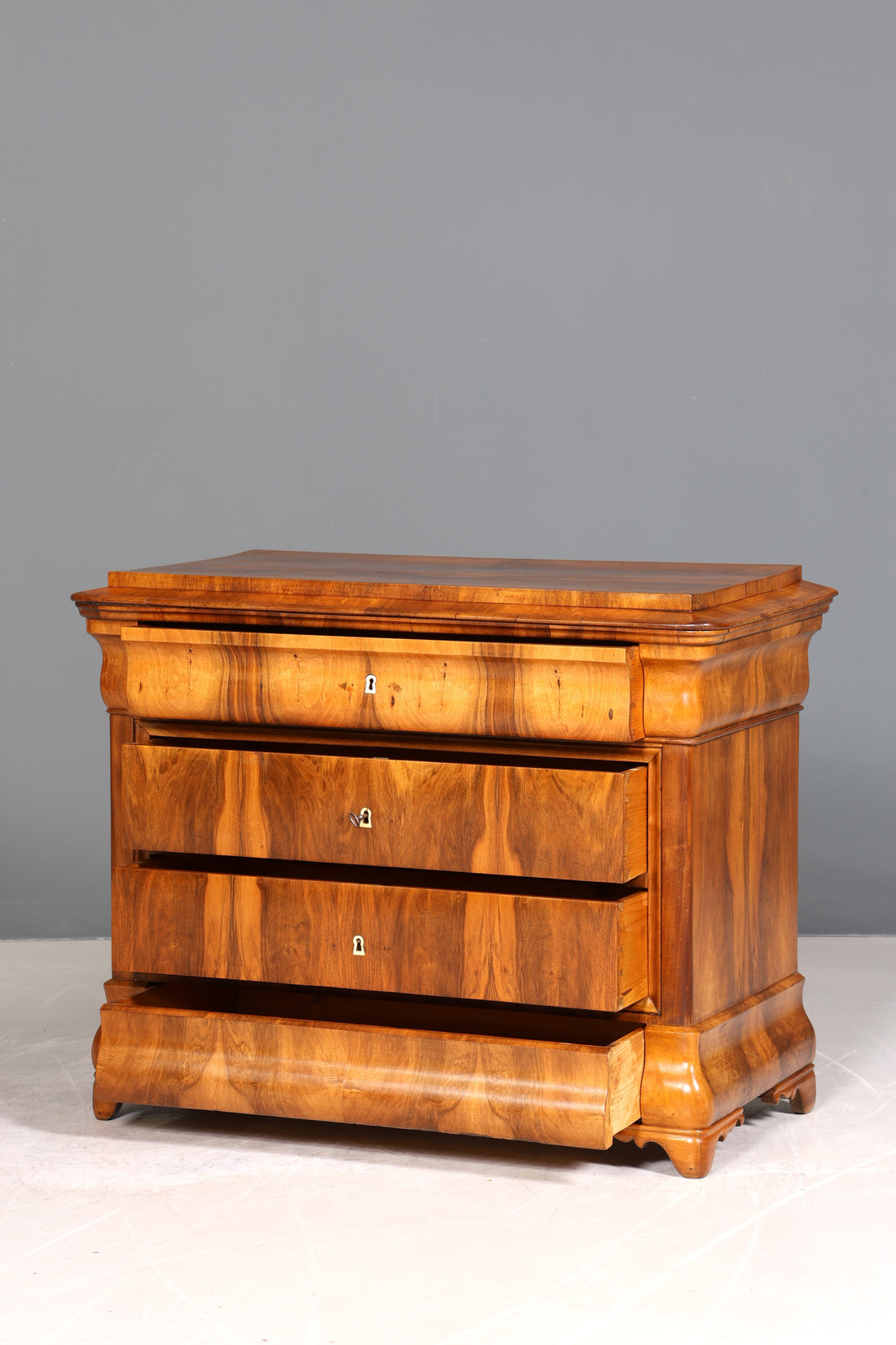 Stilvolle Original Biedermeier Kommode um 1860 Antik Schrank Schubladenkommode Wäschekommode