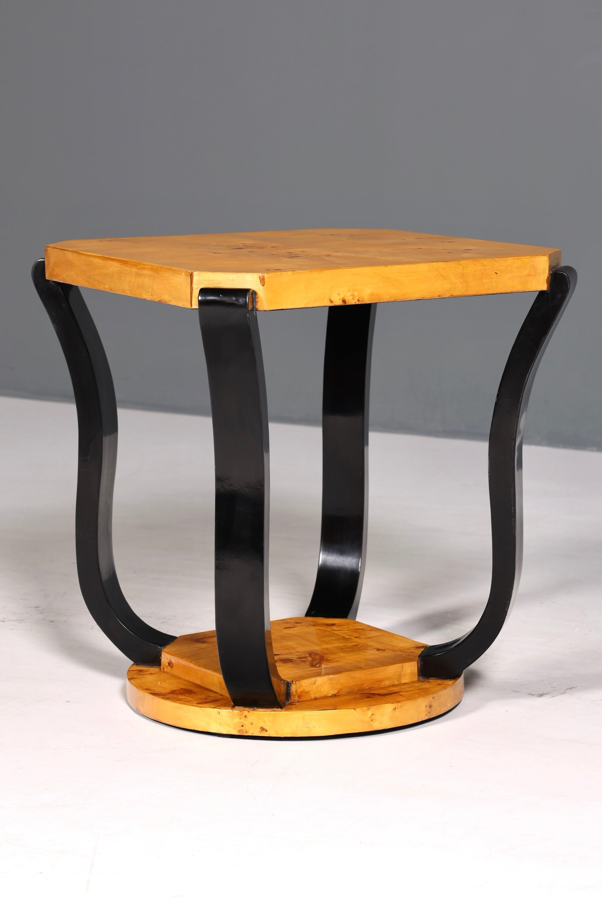 Wunderschöner Art Deco Design Beistelltisch Antik Stil Couchtisch Ablagetisch