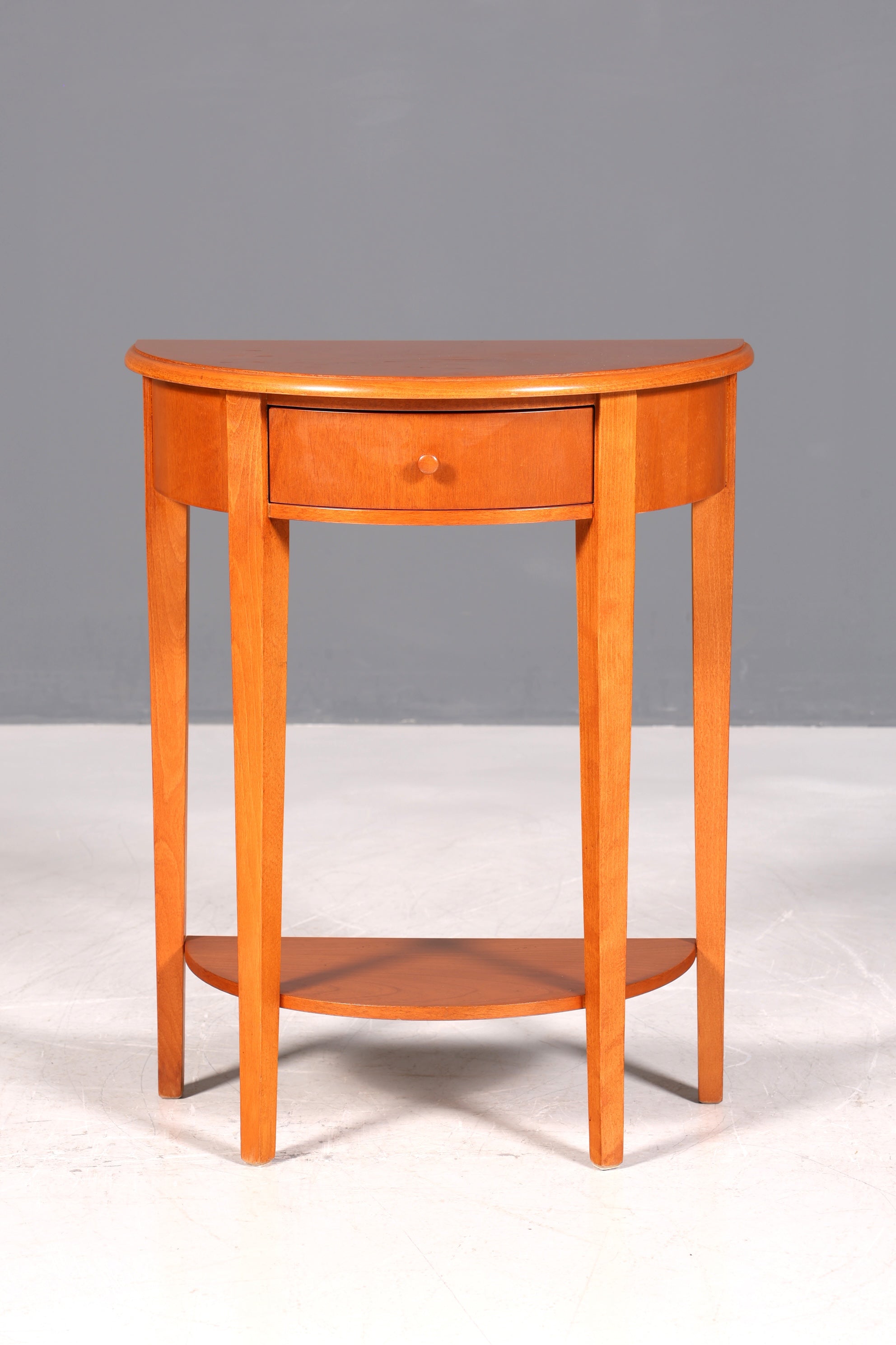 Traumhafter Beistelltisch im Antik Stil Tisch Biedermeier Selva Stil Ablagetisch