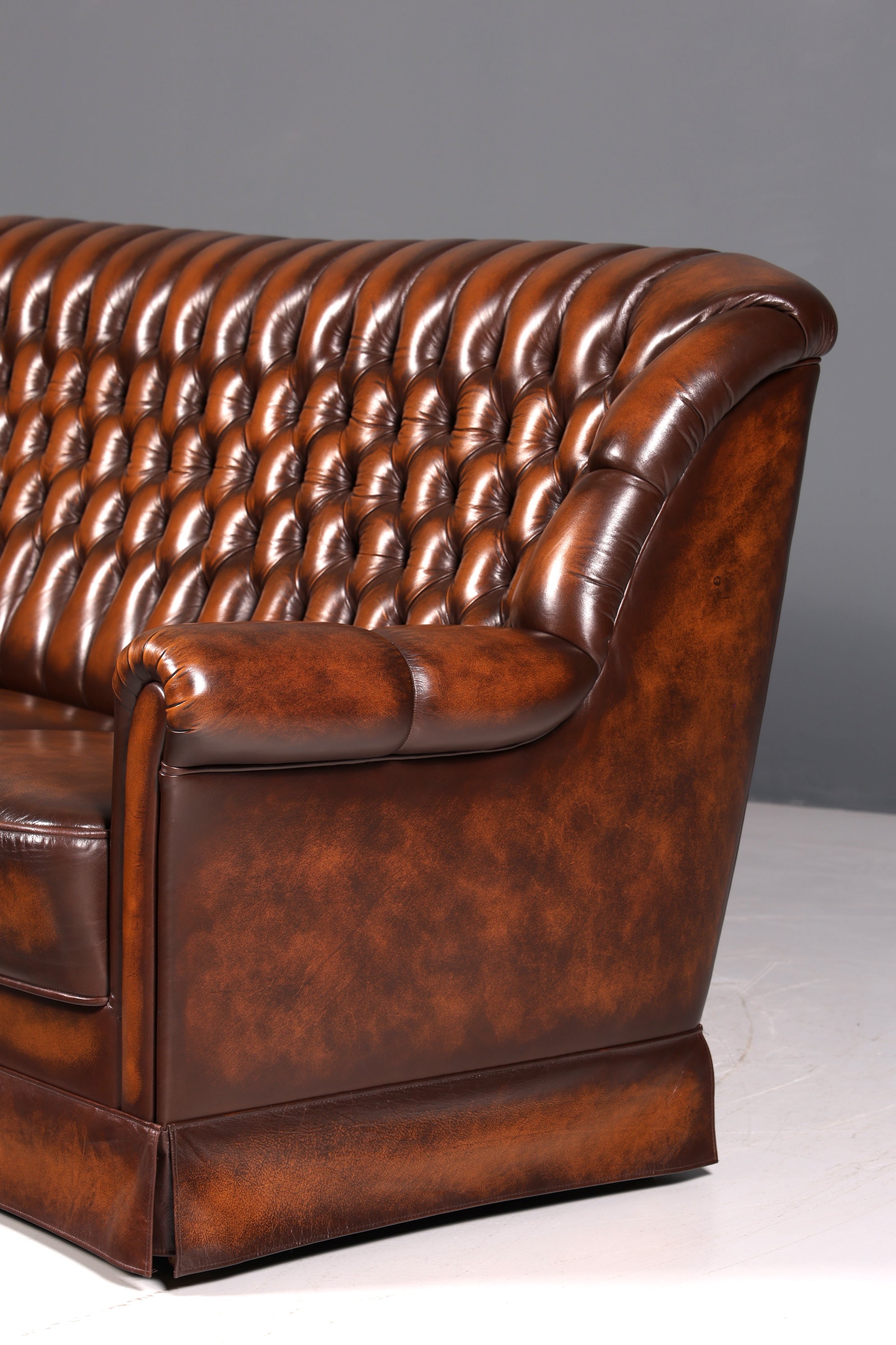 Wunderschönes Original Chesterfield Sofa 3- Sitzer echt Leder Couch Englisch