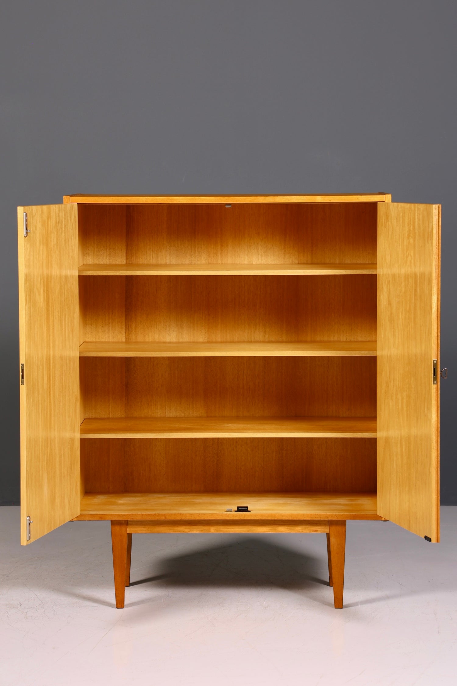 Traumhafter Original Hellerau Schrank Mid Century Franz Ehrlich 602 Vertiko Aktenschrank Wäscheschrank