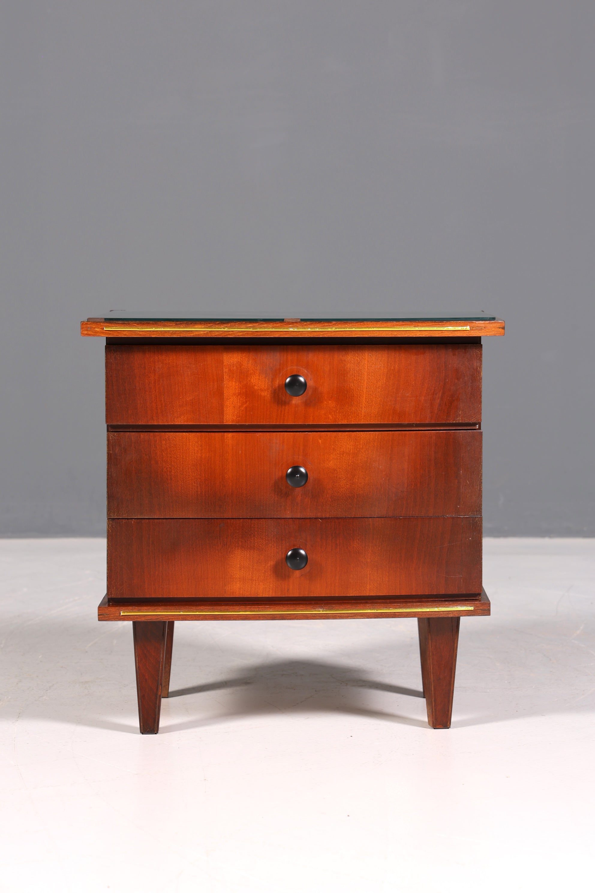 Wunderschöne Mid Century Kommode Vintage Nachttisch 60s Schubladenkommode 1 von 2