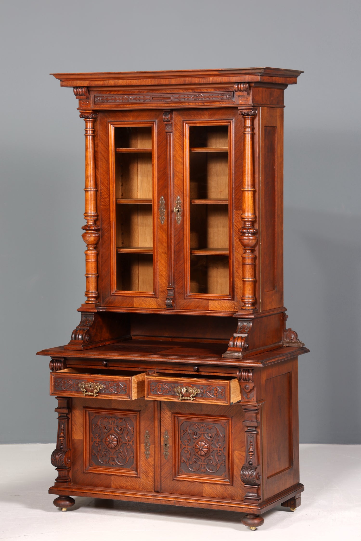 Edler Gründerzeit Vitrine Schrank Antik Nussbaum Regal Jugendstil Vitrinenschrank Geschirrschrank um 1880
