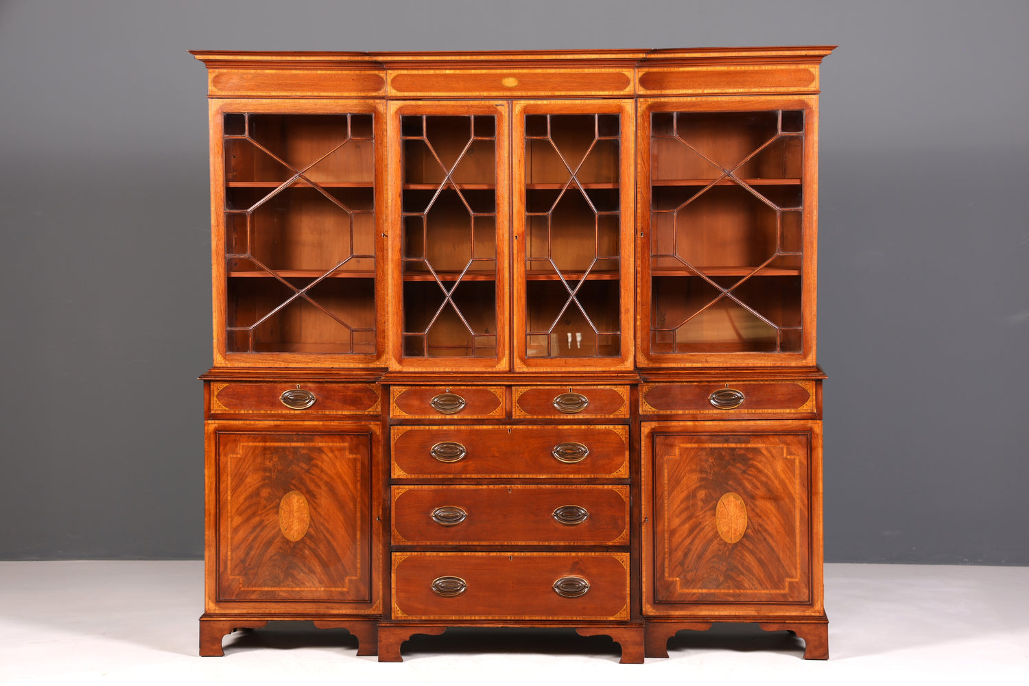 Wunderschöne Englische Vitrine Bibliothek Bücherschrank UK Buffet Schrank 60s Jahre