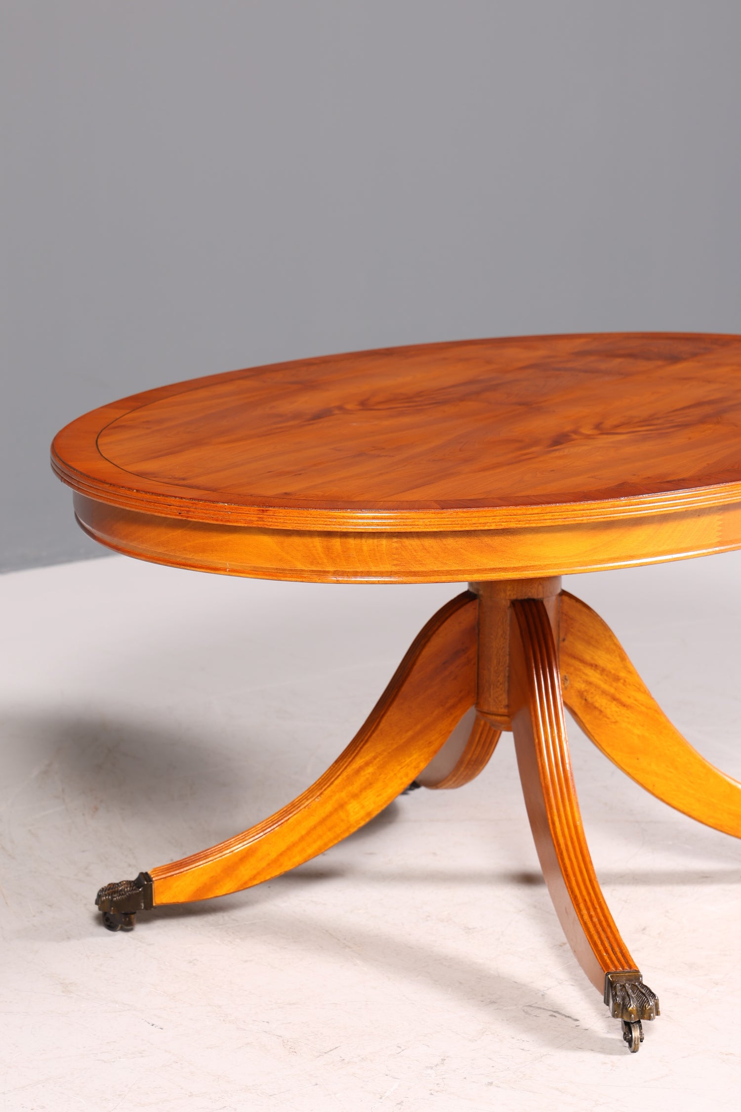 Traumhafter Englischer Tisch Couchtisch Englisch Antik Stil Eibe Ablagetisch Regency Stil