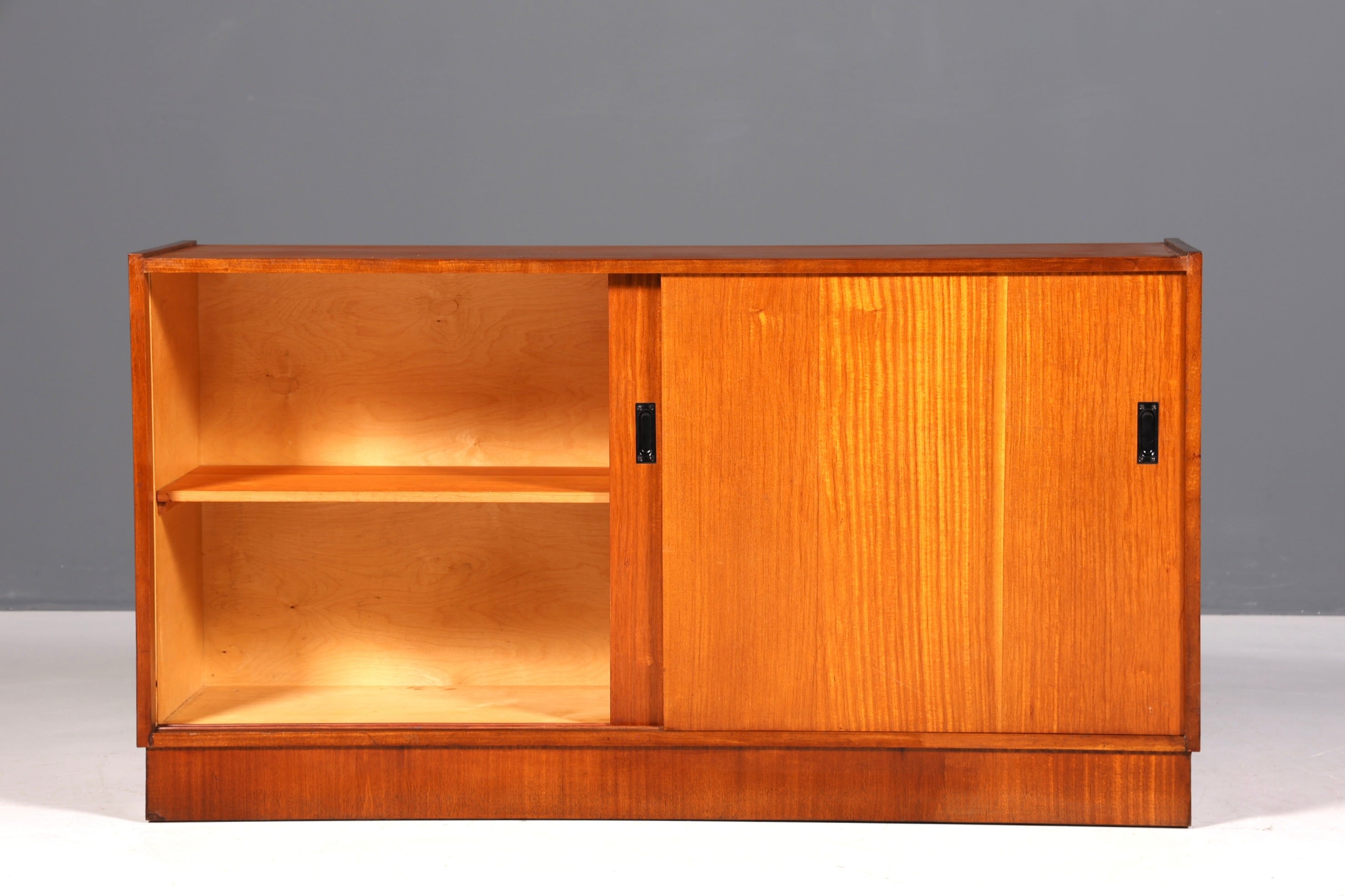 Wunderschönes Mid Century Sideboard Vintage Schrank Schiebetür Kommode TV Schrank 60s