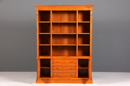 Traumhaftes Original Selva Bücherregal Antik Stil massiv Holz Regal Schrank Bibliothek