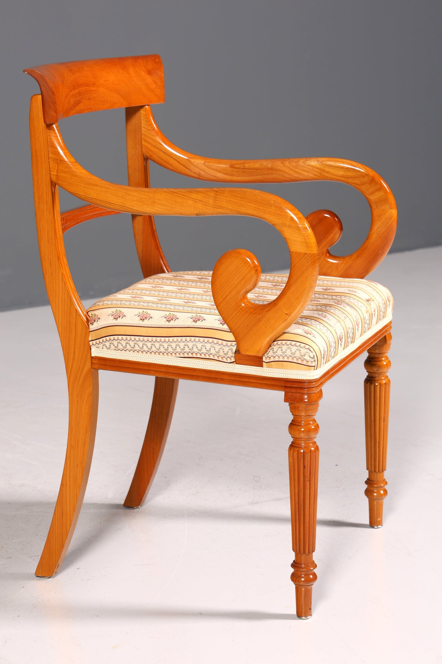 Wunderschöner Englischer Stuhl UK Küchenstuhl Antik Biedermeier Stil Eibe Sekretär Stuhl Polsterstuhl