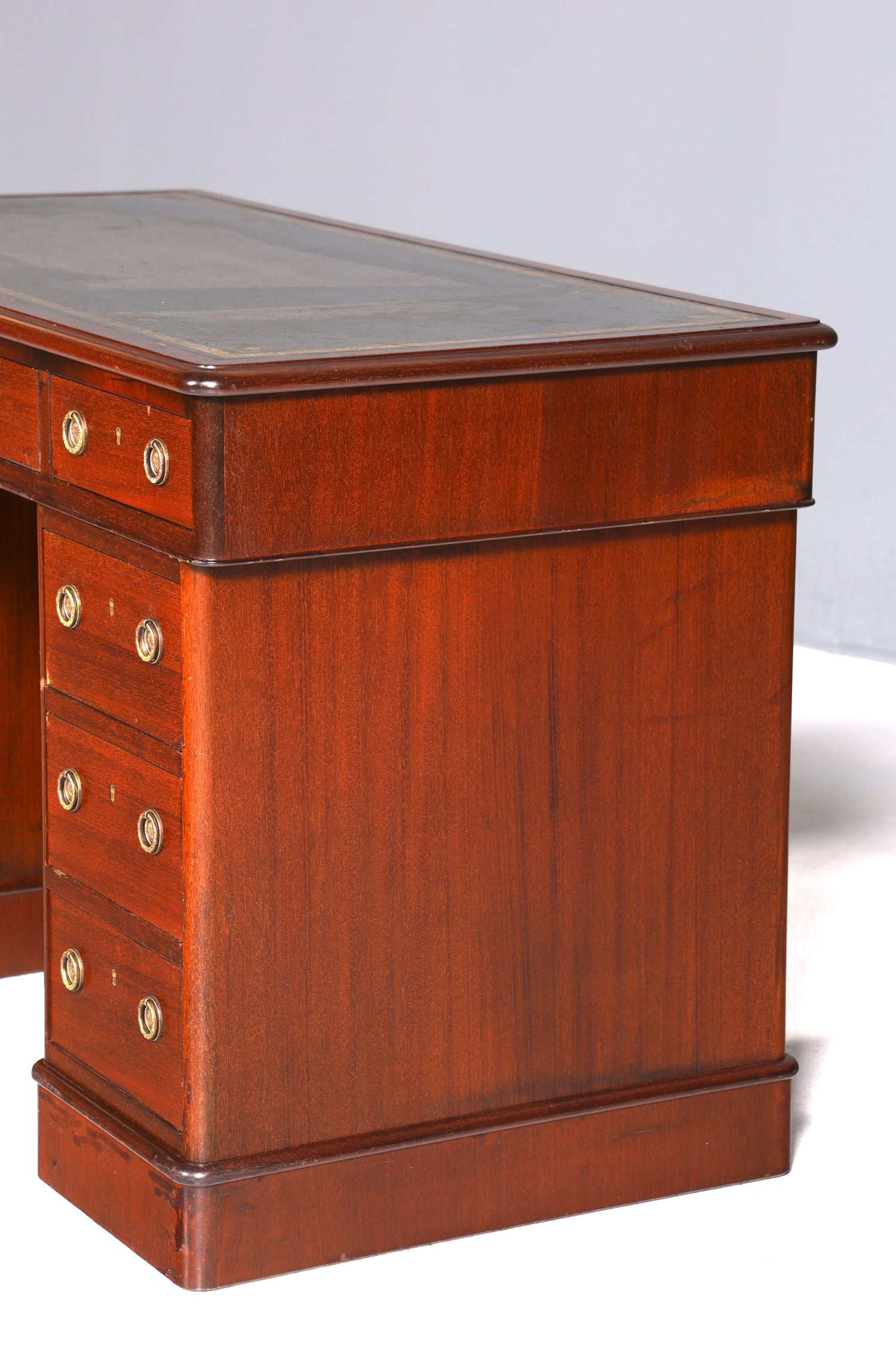 Traumhafter Englischer Schreibtisch echt Lederauflage Bürotisch Antik Stil Office Desk