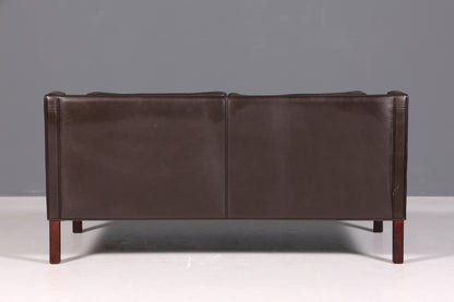 Wunderschönes Designer Børge Mogensen Sofa 2 Sitzer echt Leder Couch Modell 2213 Made in Denmark Canapé