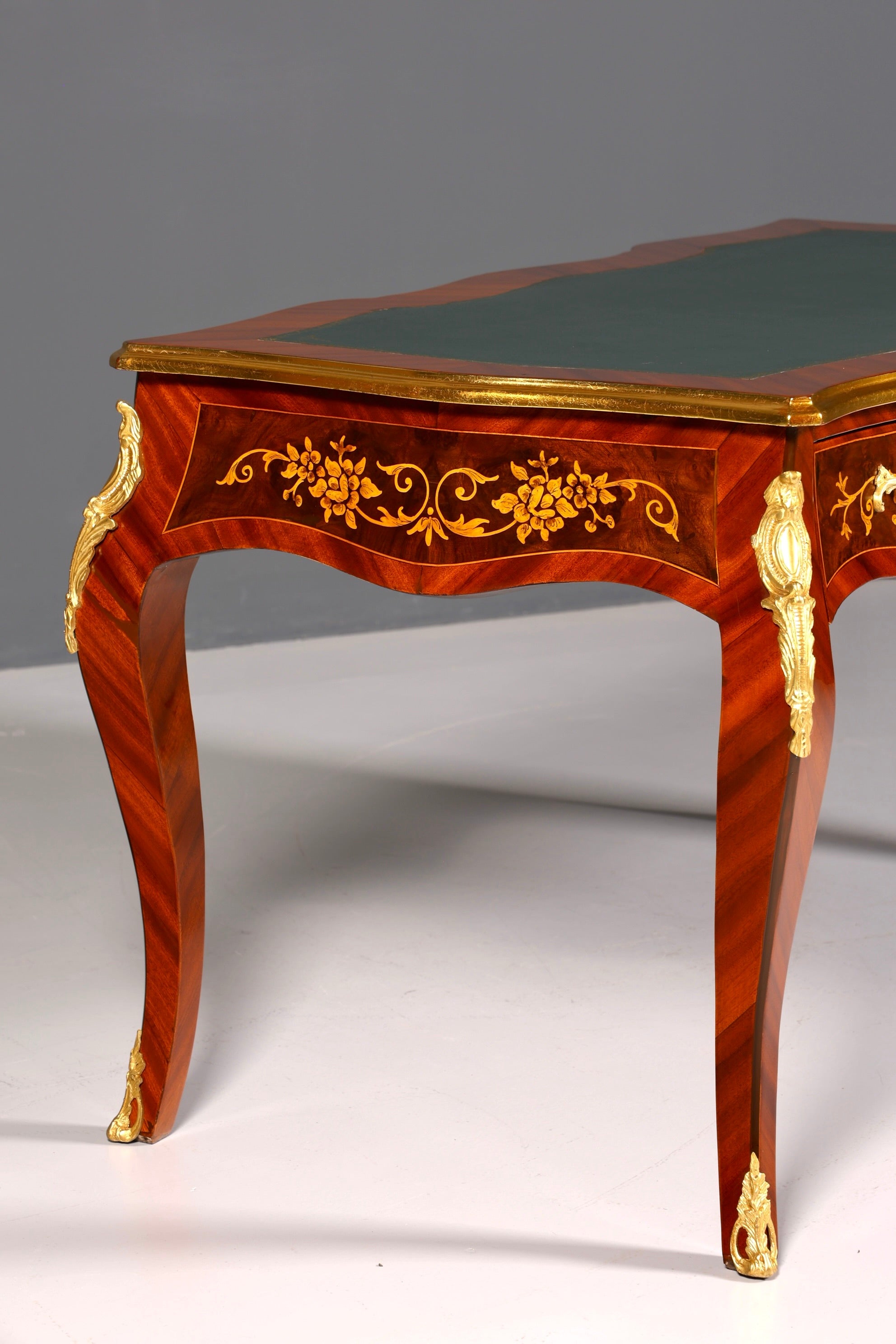 Prächtiger Louis XV Stil Schreibtisch French Desk Antik Stil Bürotisch Office Table