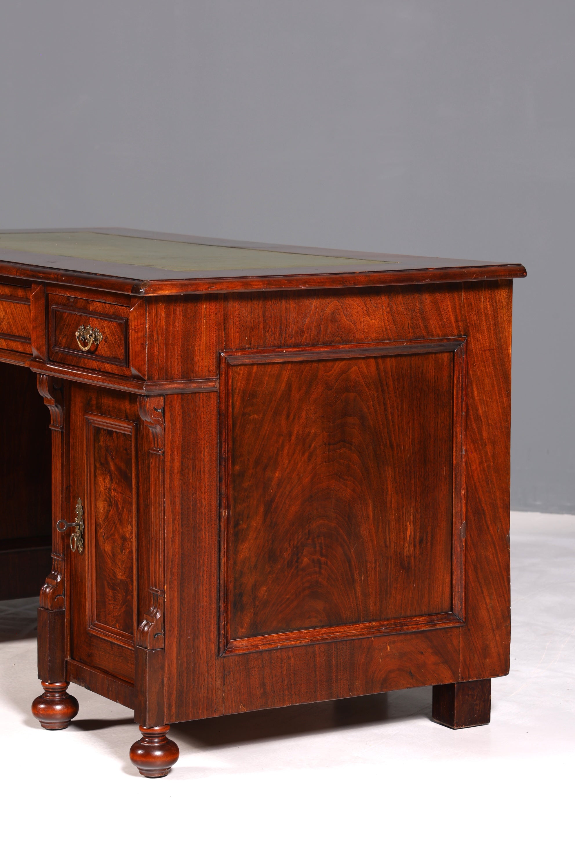 F896 Finish cm Traumhafter Gründerzeit Schreibtisch Jugendstil Bürotisch echt Holz Antik Desk Tatzen Löwenfüße