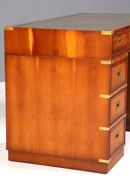 Edler Maritimer Schreibtisch Englischer Military Chest Bürotisch Office Table mit echt Lederauflage
