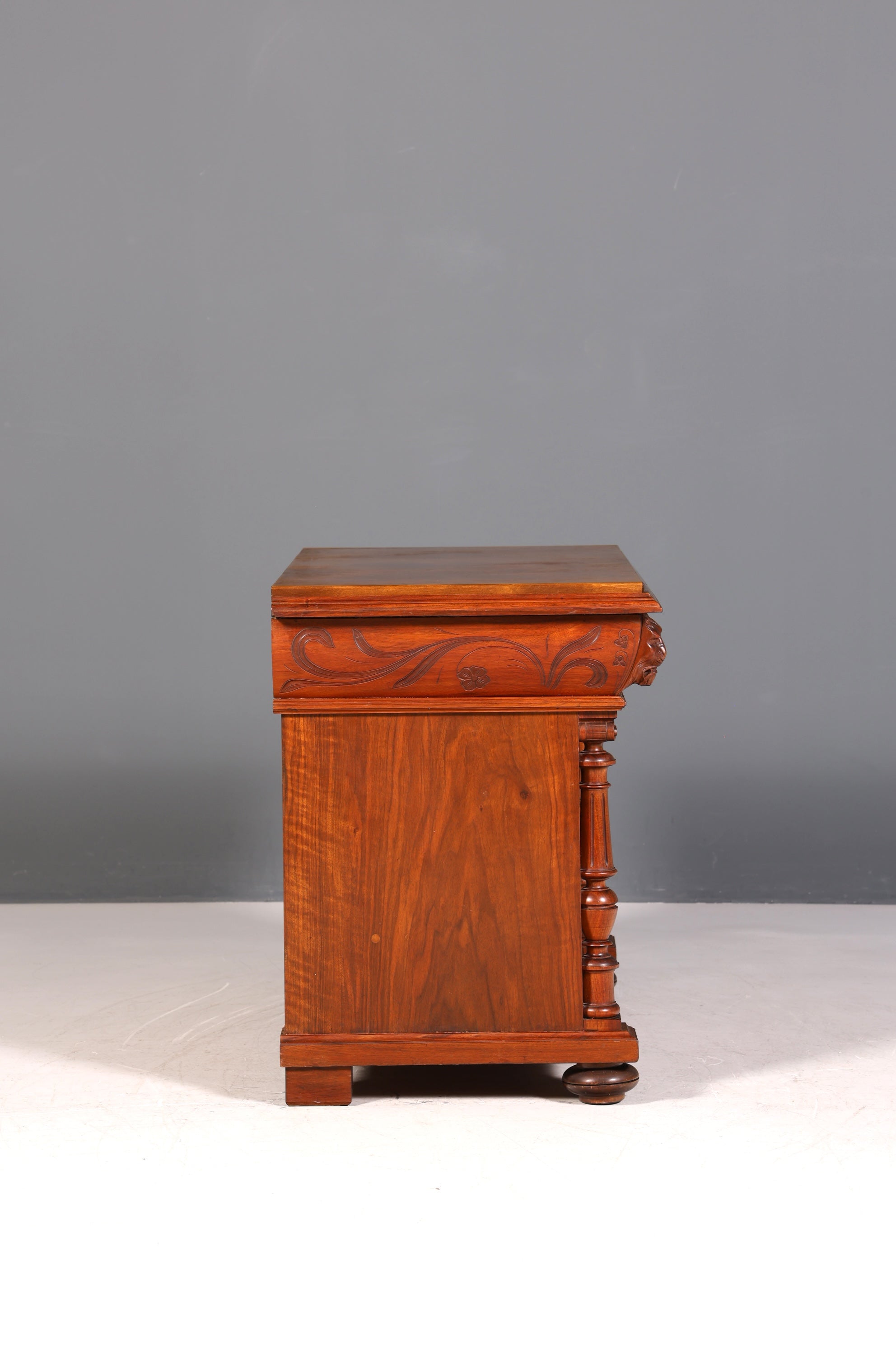 Stilvolle Gründerzeit Kommode Louis Philippe Nussbaum Schubladen Kommode Sideboard um 1880