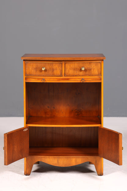 Wunderschöne Englische Kommode Eibe Schrank Reprodux Bevan Funnell Antik Stil Ablagetisch