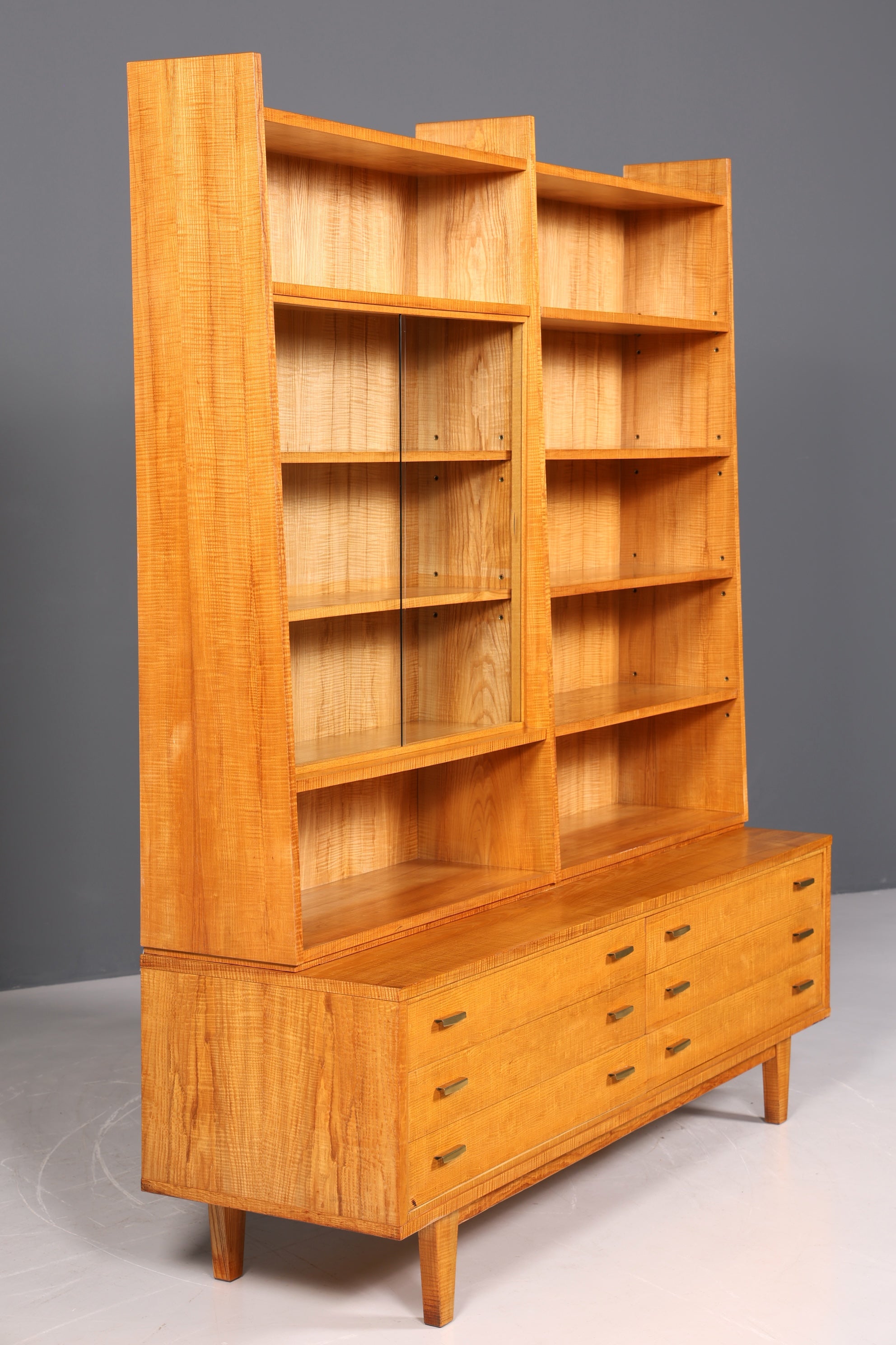 Wunderschöner XXL Mid Century Schrank Bücherregal Vintage Regal Bibliothek Holz Bookshelf
