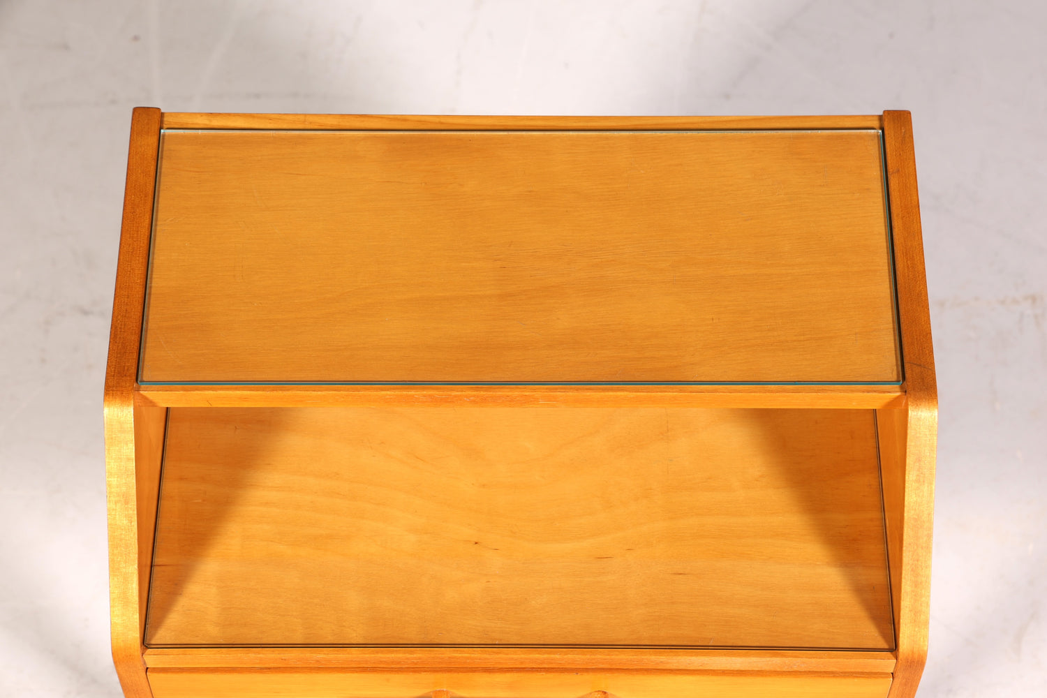 Schlichte Hellerau Kommode Mid Century Nachttisch echt Holz Beistelltisch VEB Möbel 1 von 2