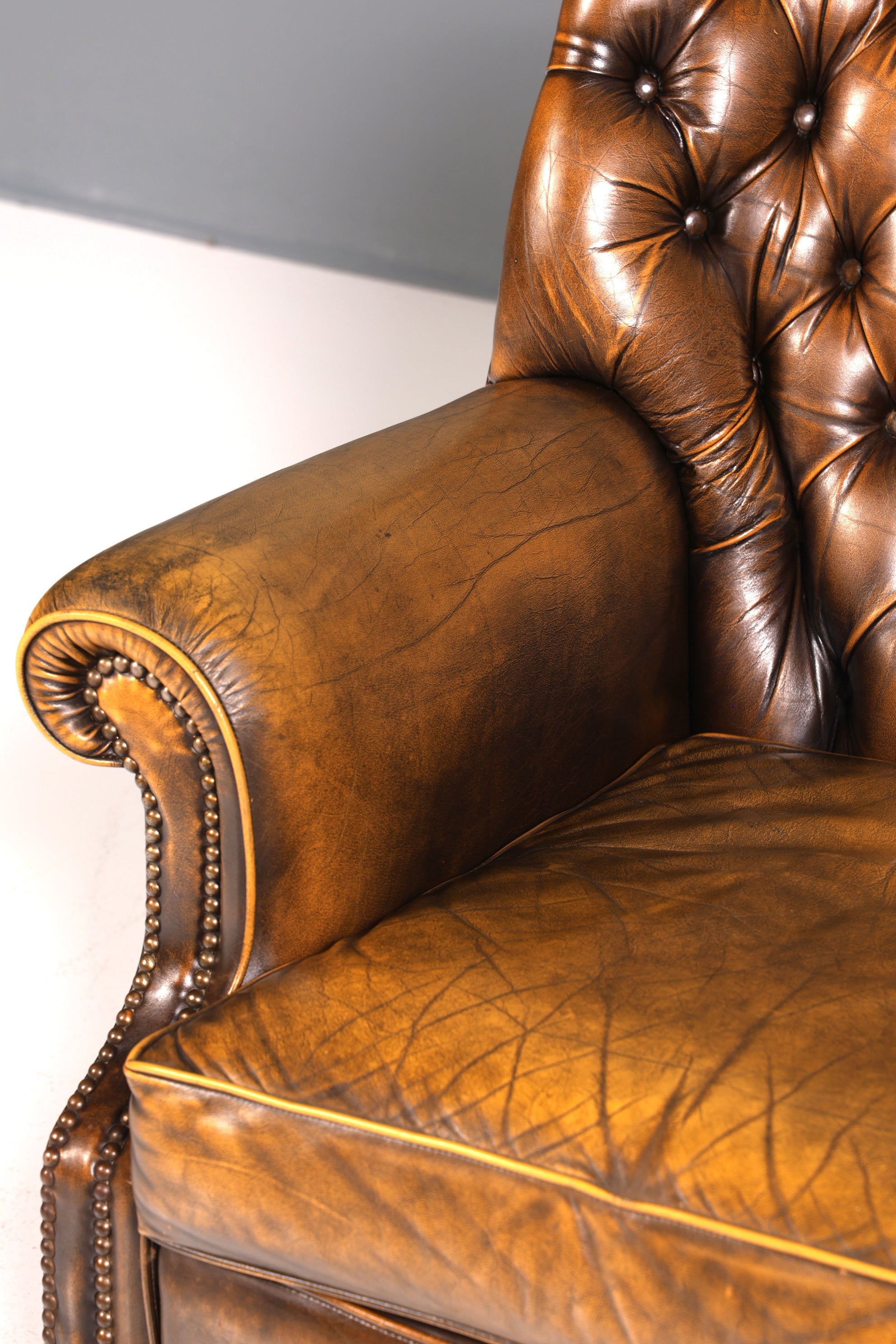 Stilvoller Original Chesterfield Sessel Englischer Armlehnsessel Englisch Herrensessel 2 von 2