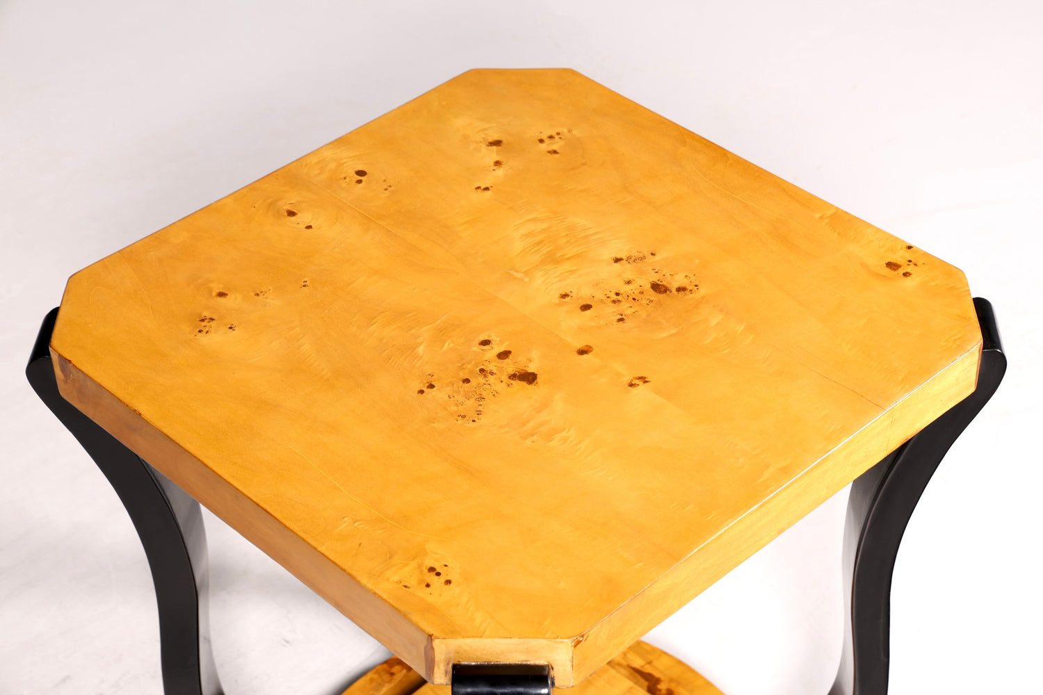 Wunderschöner Art Deco Design Beistelltisch Antik Stil Couchtisch Ablagetisch